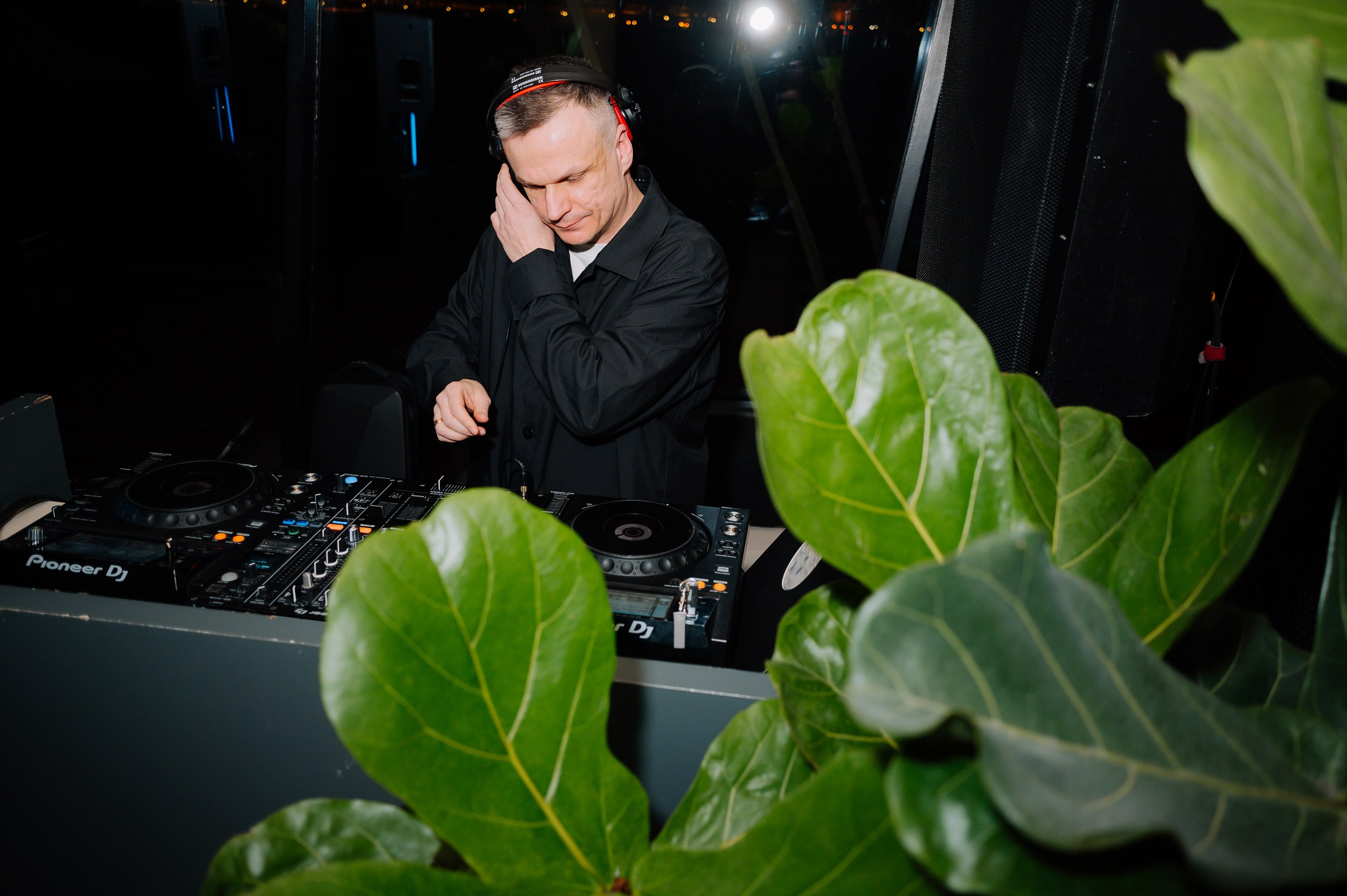 День Рождения DJ Андрей Вакуленко в Магадан. Коммерческий фотограф в Санкт-Петербурге Анна Кобзарь