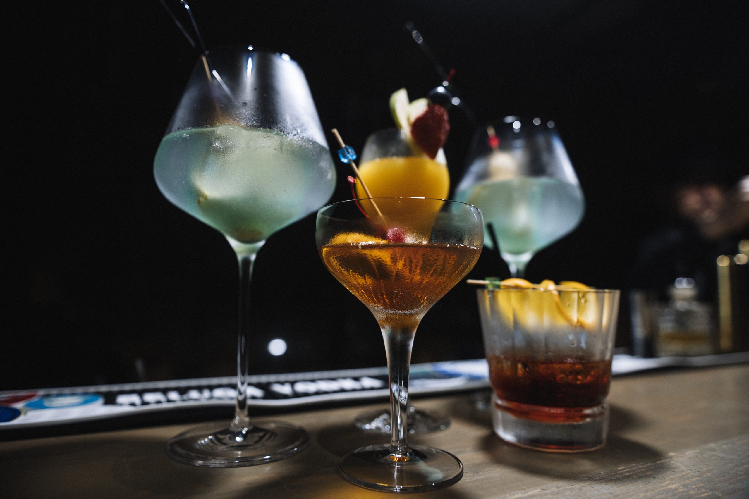 About. Алина Посторонка