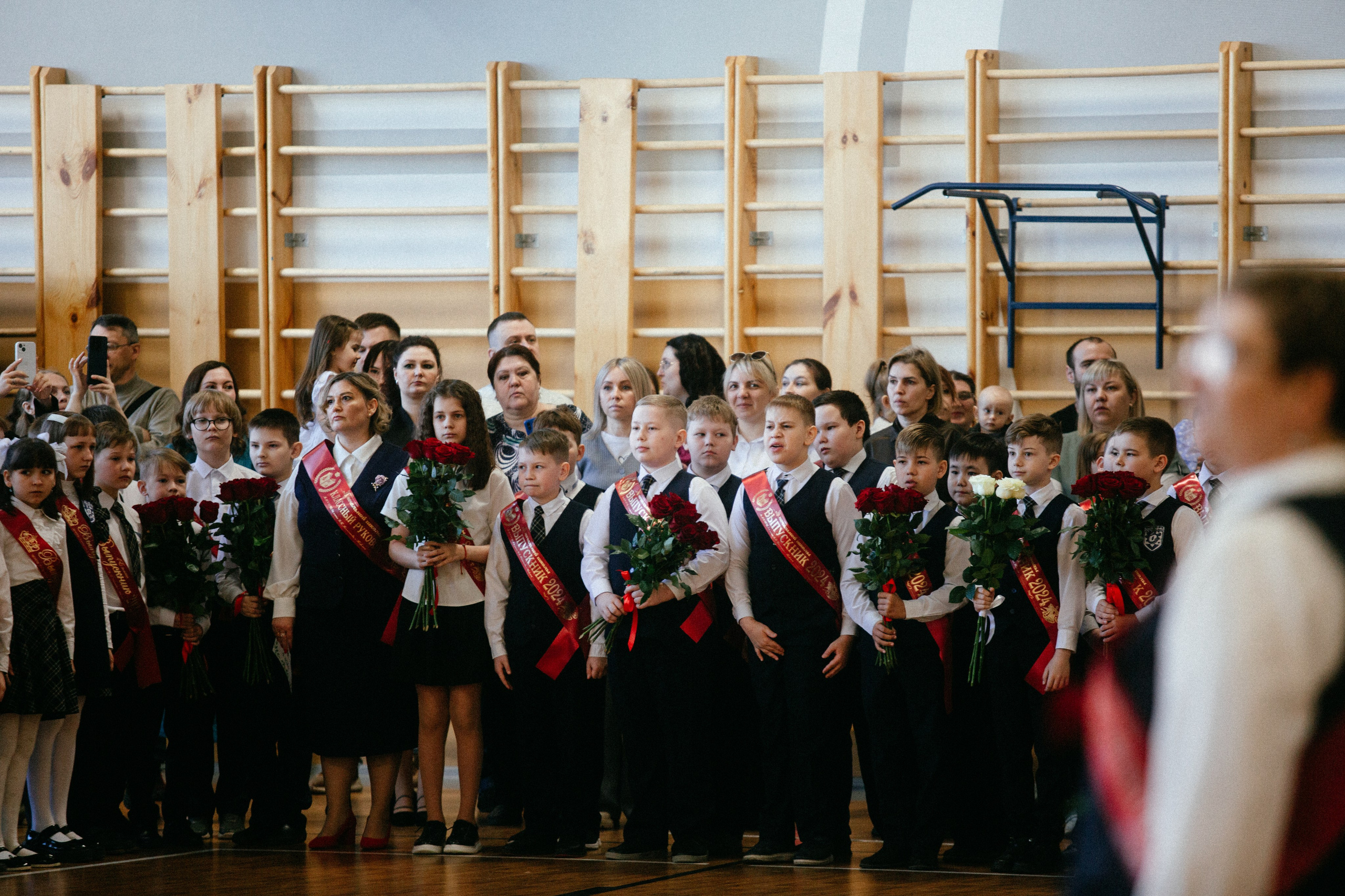 Выпускной в начальной школе. Арт-фотограф Крис Л. в Тобольске: портрет, семейные, свадьбы
