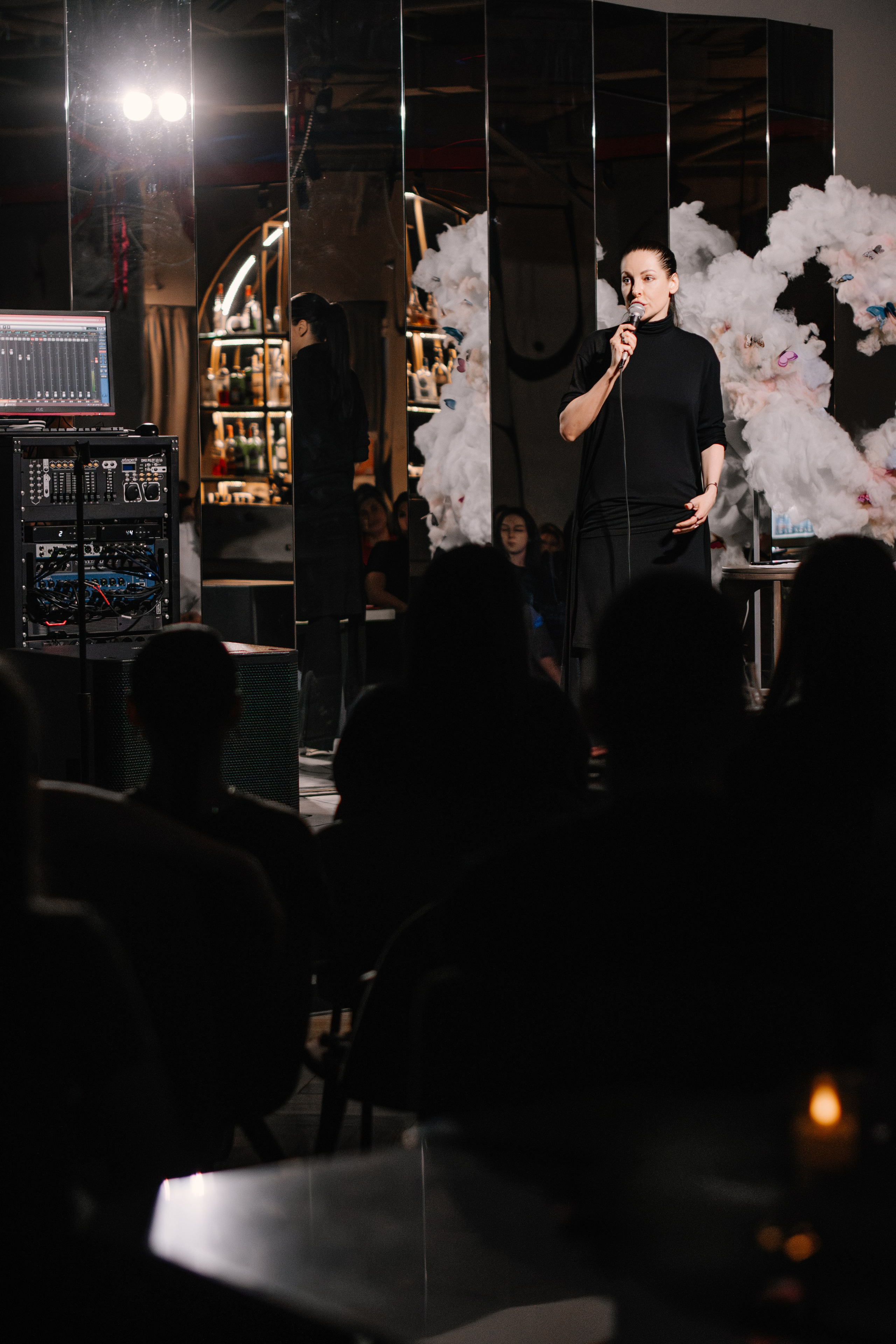 StandUp с Наташей Красновой. 1 апреля в Sketch. Фотограф в Челябинске Любовь Денисенко