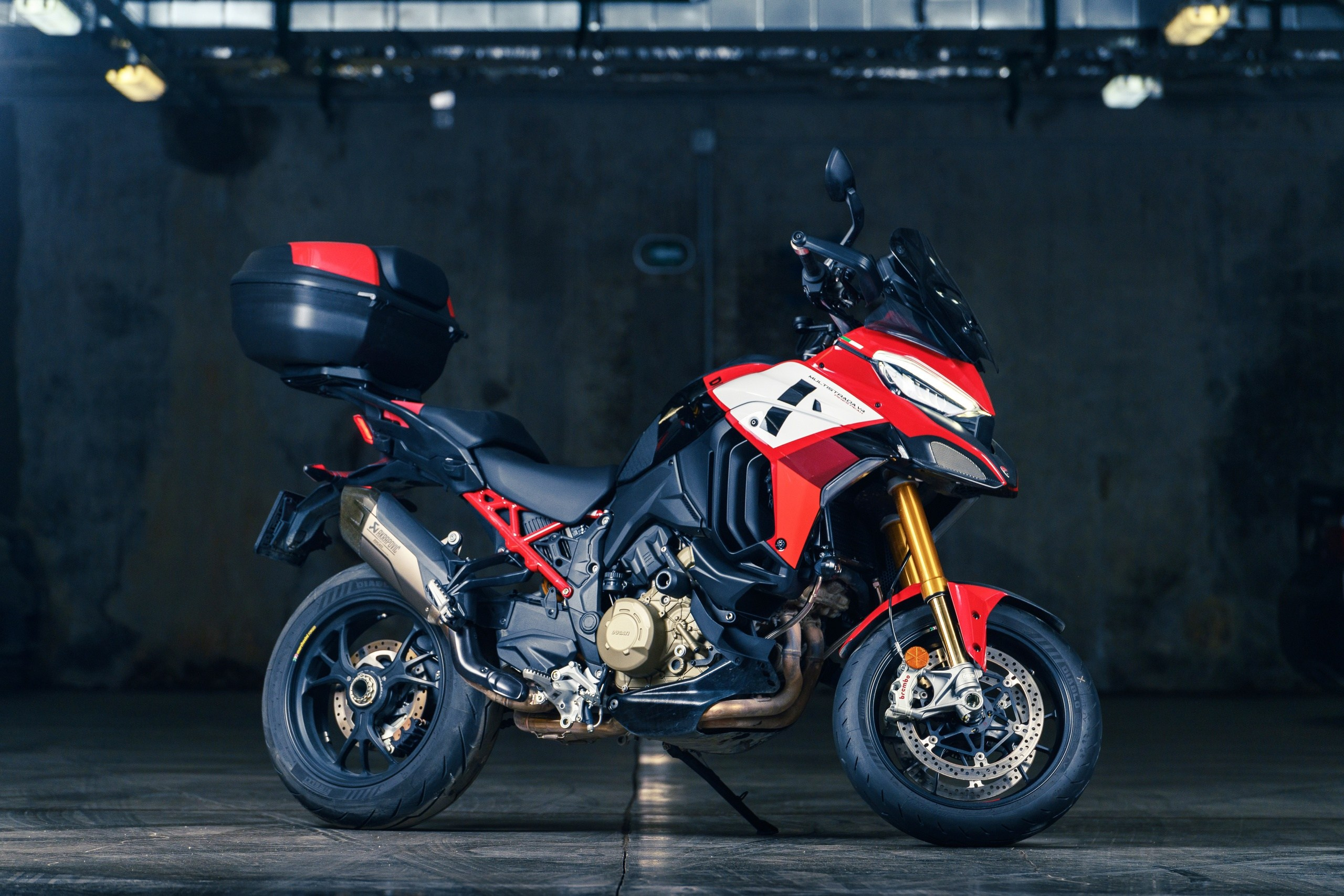 Мотоциклы. Спортивный и женский фотограф и видеограф в Завидово и Конаково Андрей Герасимов