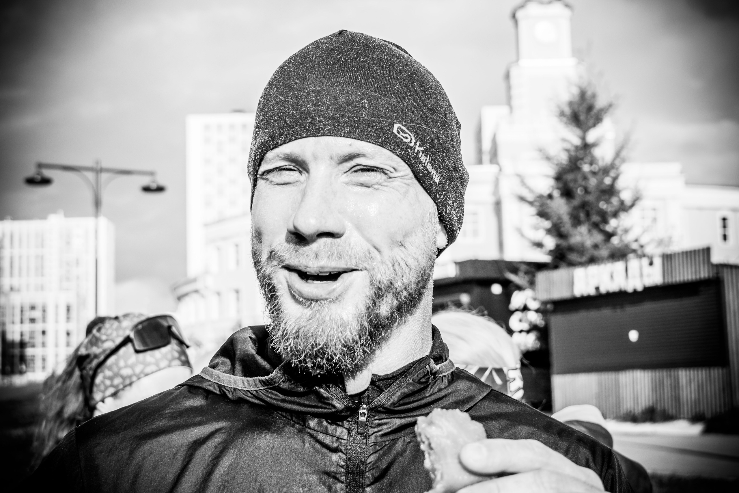 Слава где фотки?