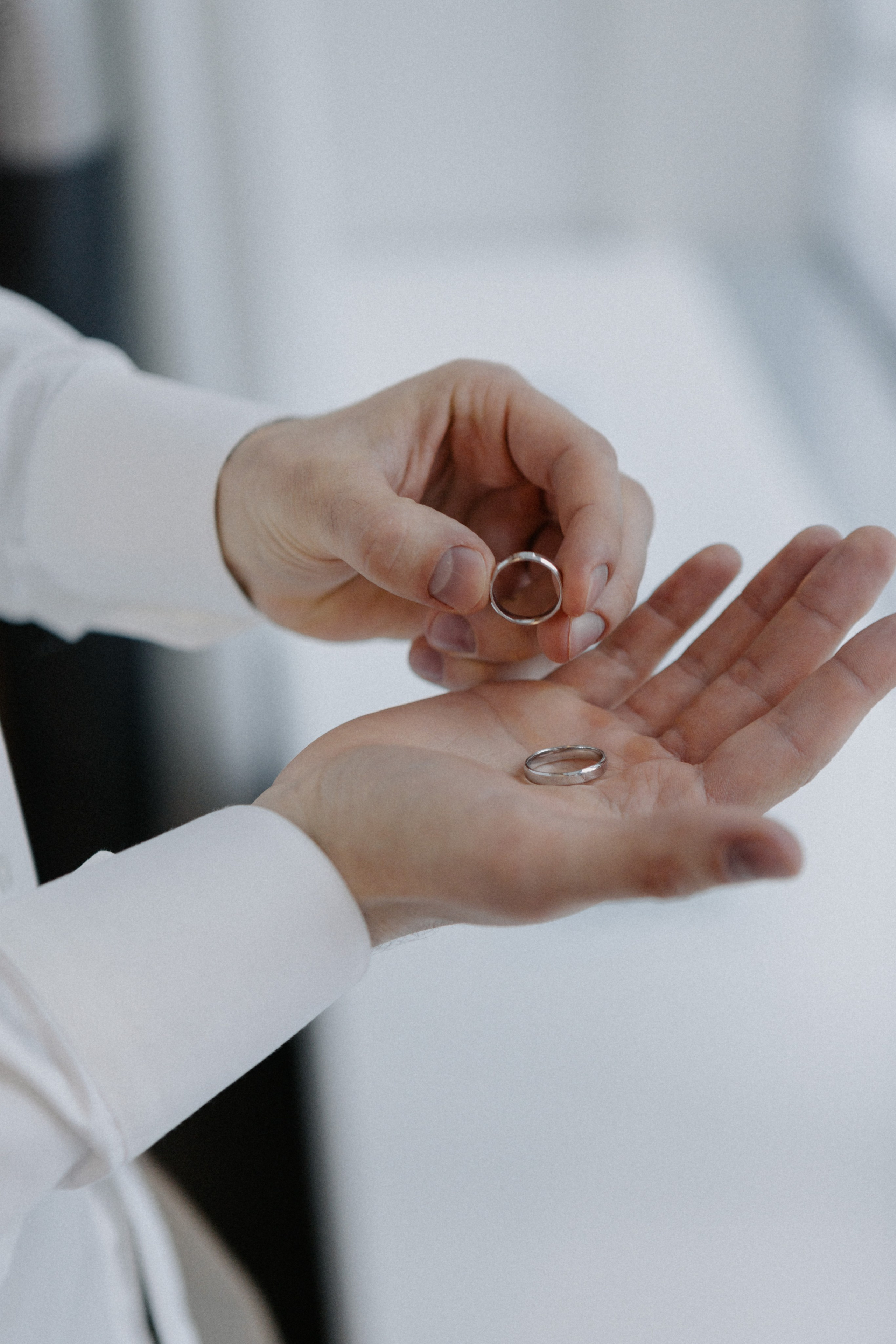 Ксюша и Илья. Утро в отеле роспись в Birds. Свадебный и портретный фотограф в Москве Анастасия Масюк