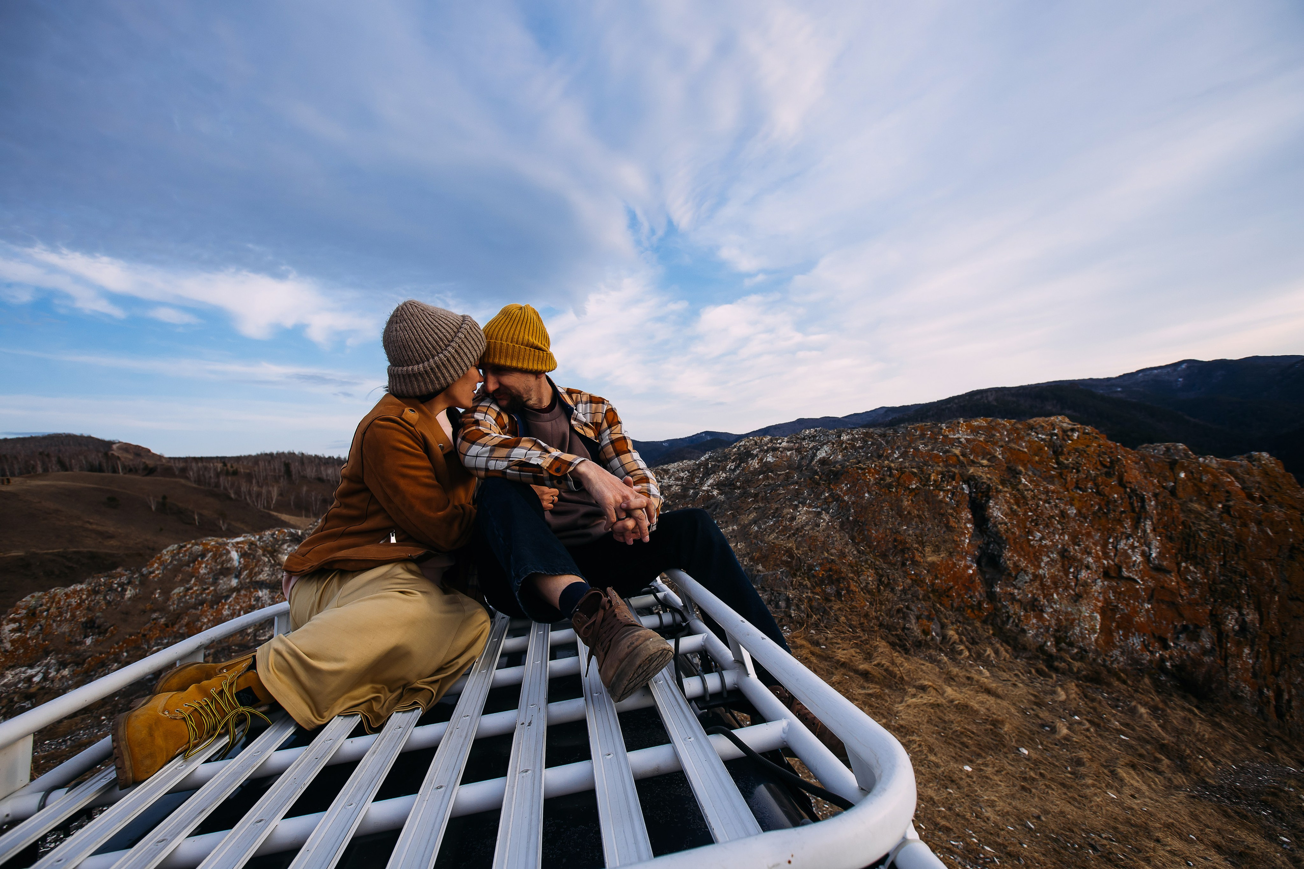 А хотите классную съемку со своей тачкой? и не важно, сколько ей лет и какая у нее модель. Фотографы Харины Иван и Светлана Красноярск