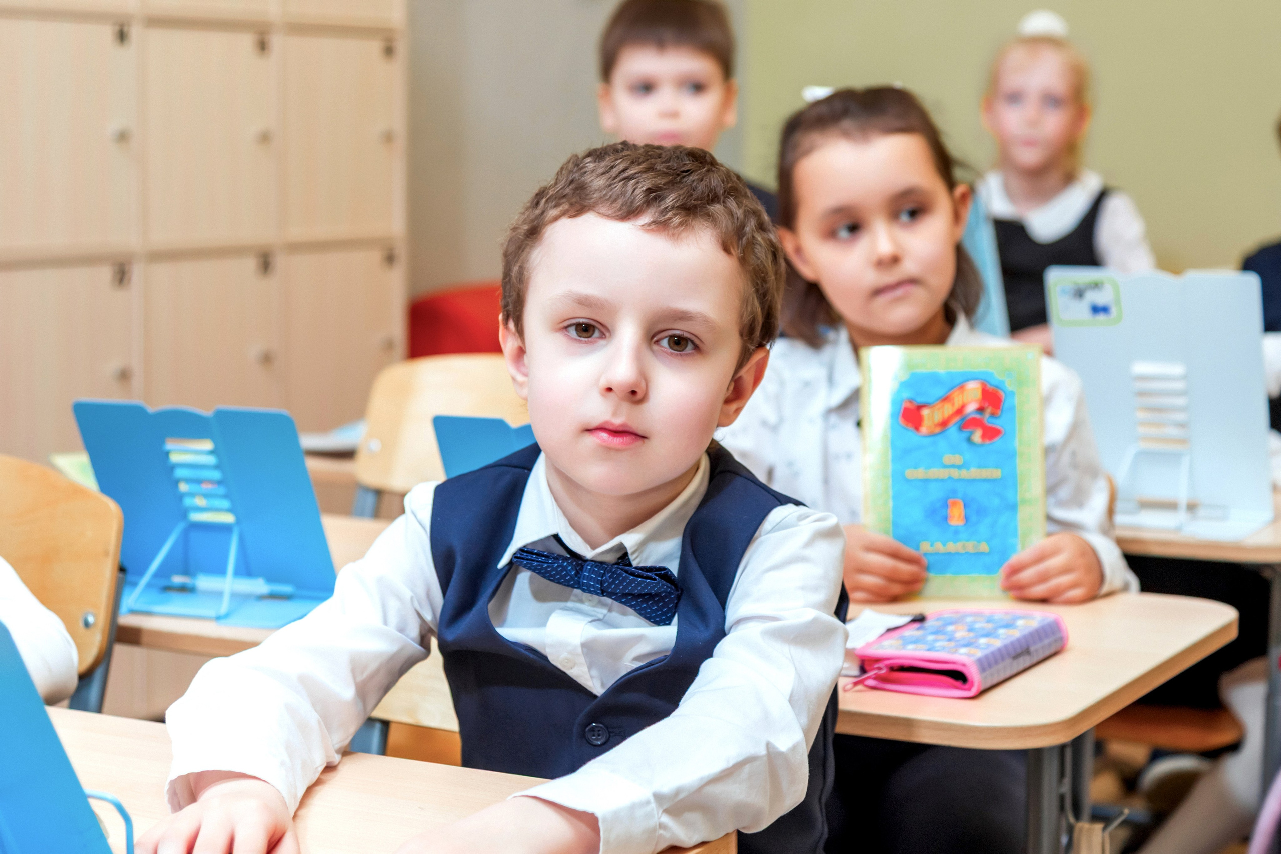 НАЧАЛЬНАЯ ШКОЛА. Фотограф Алина Лебедь