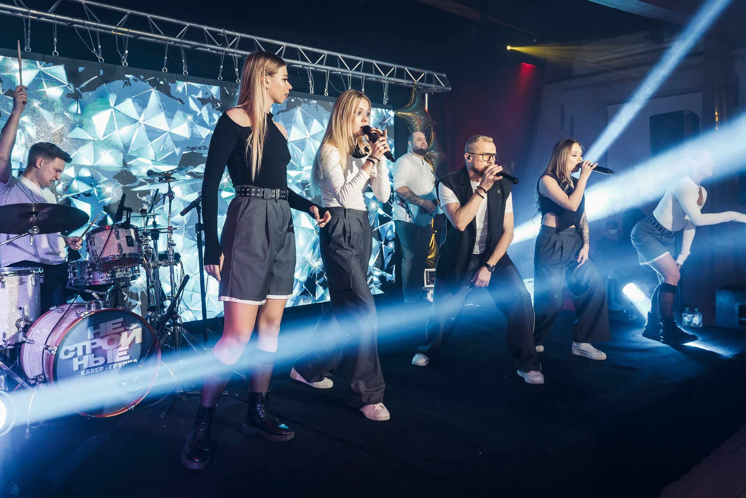 NY Party @ PLES. Фотограф Александр Решня