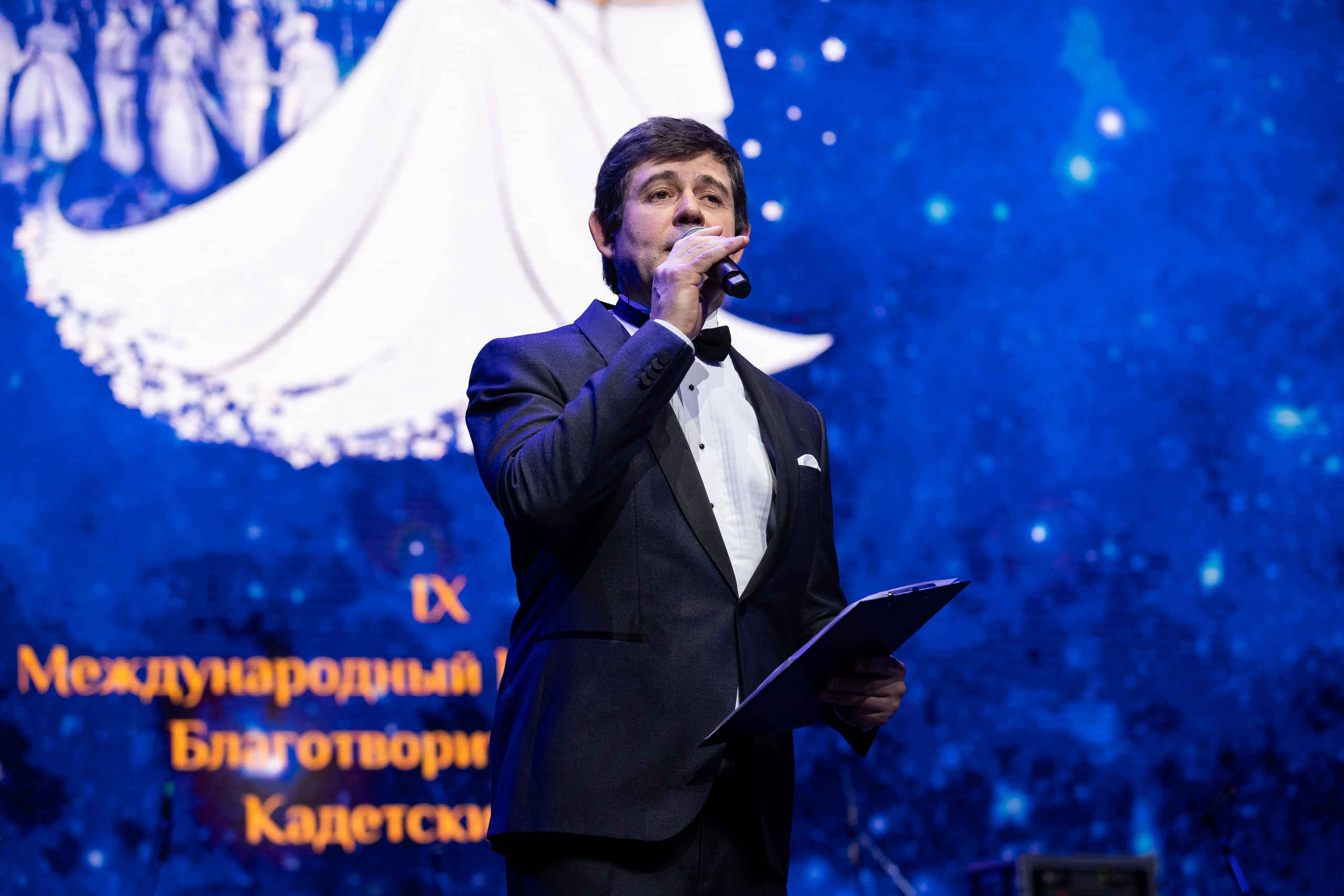 Кадетский бал. VICTOR SAPOZHNIKOV