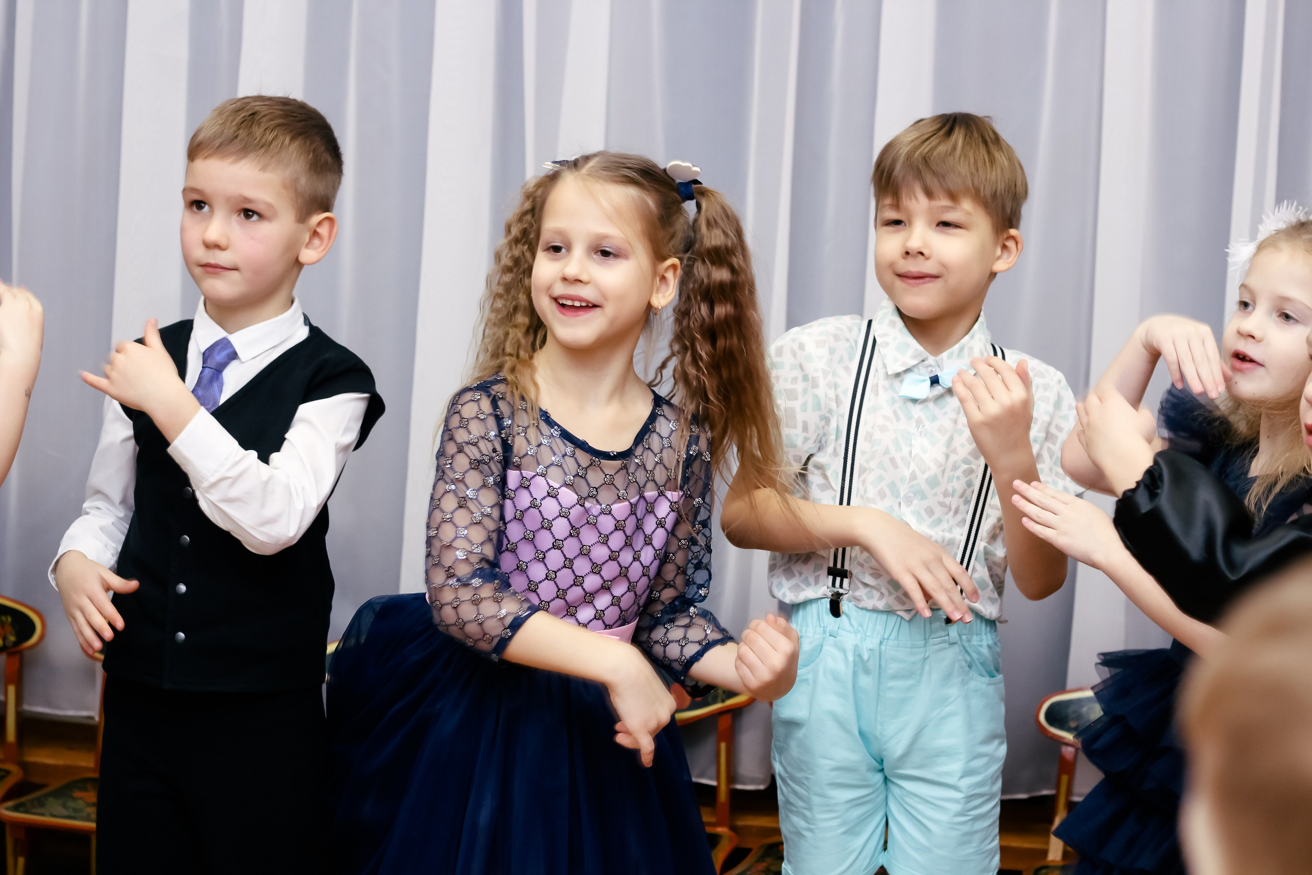 Новогодний утренник. Фотограф Великий Новгород Татьяна Чиглинцева