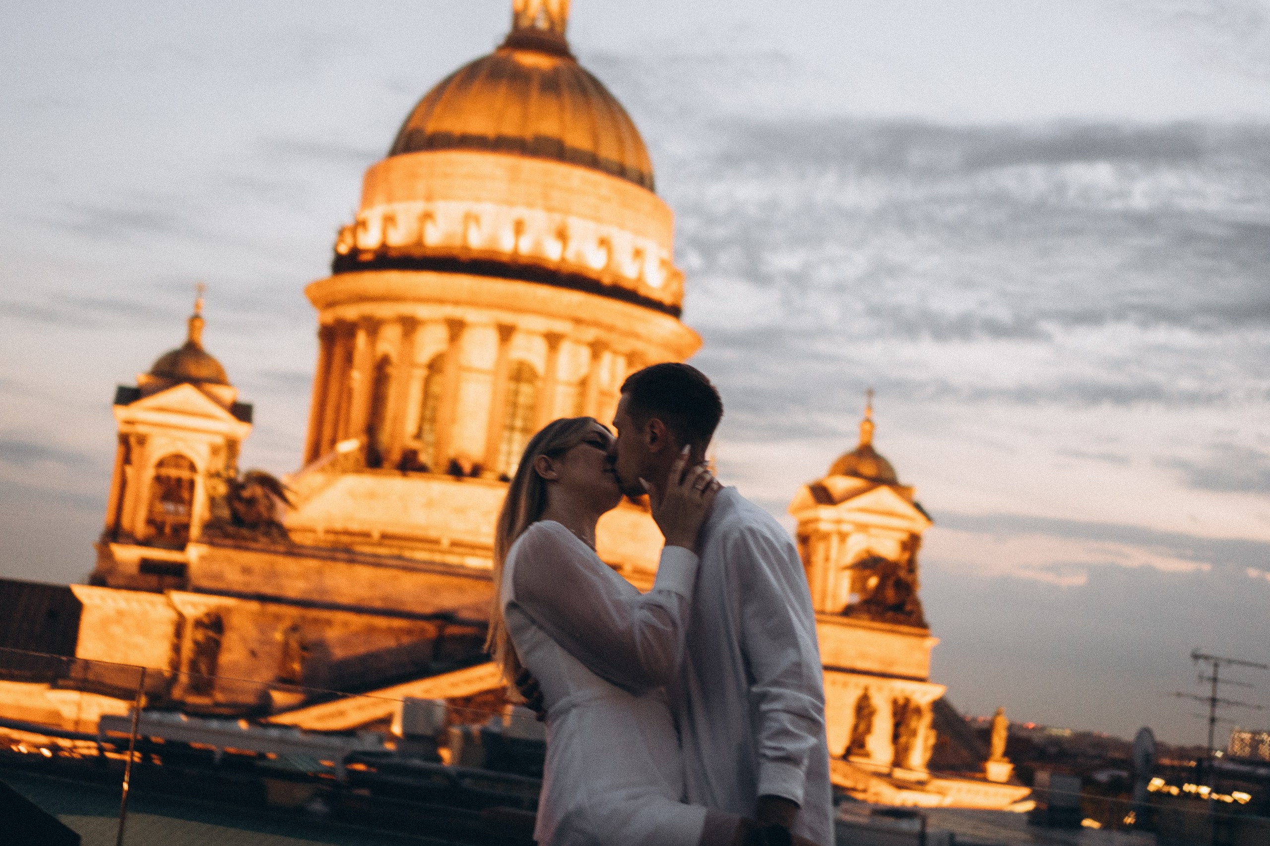 СВАДЕНБНАЯ СЬЕМКА НА КАТЕРЕ ПО КАНАЛАМ САНКТ-ПЕТЕРБУРГА И В АКВАТОРИИ НЕВЫ. Профессиональный фотограф, Санкт-Петербург — Виктория Богомолова