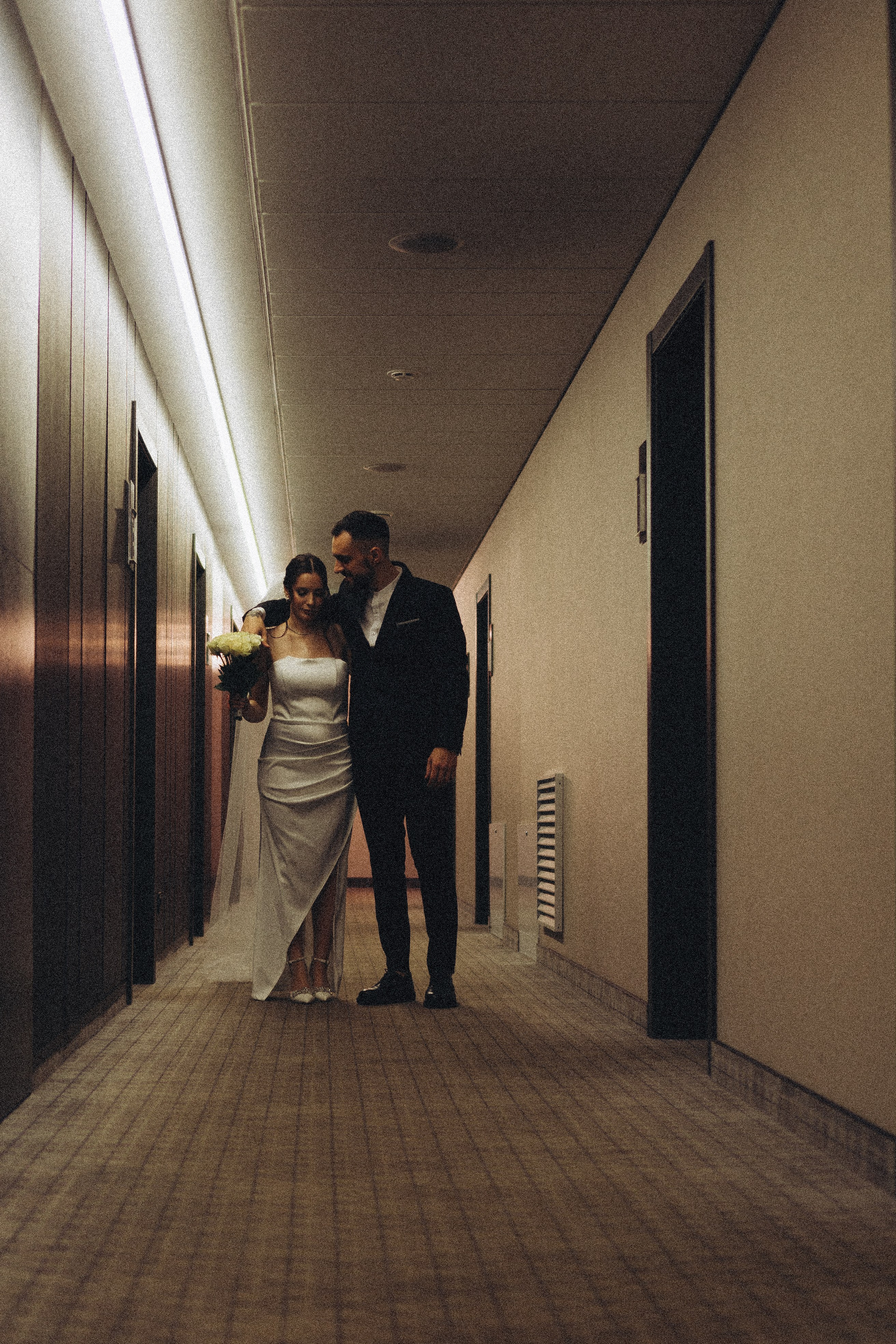 СВАДЕБНАЯ СЬЕМКА СБОРОВ ЖЕНИХА И НЕВЕСТЫ В ОТЕЛЕ И ТАКЖЕ ФОТОСЕССИИЯ В ОТЕЛЕЕ МЕГАПОЛИС БРЯНСК. Профессиональный фотограф, Санкт-Петербург — Виктория Богомолова