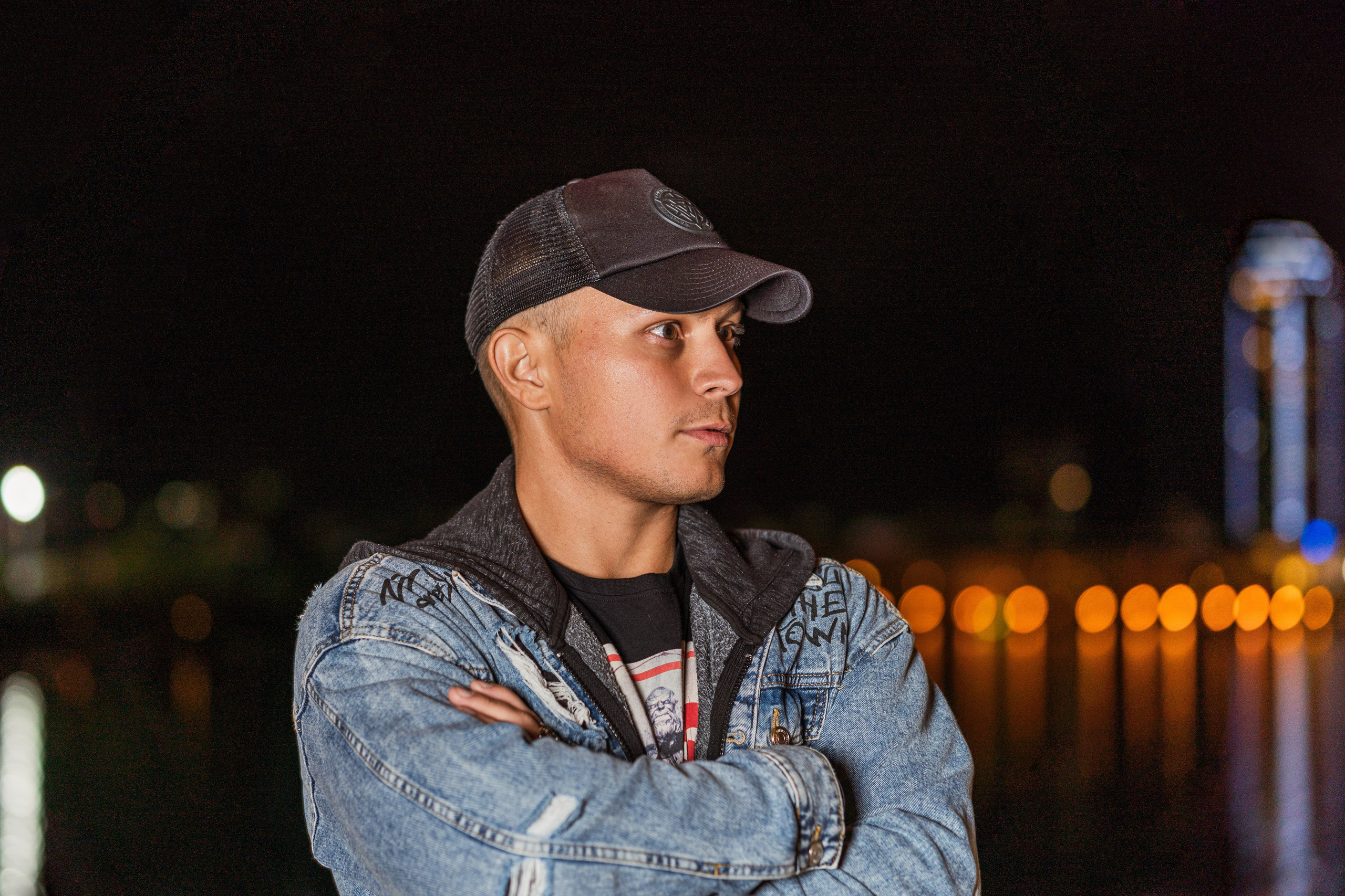 Кирилл и ночной Екатеринбург. Портретный, репортажный и свадебный фотограф в Екатеринбурге Денис Южаков