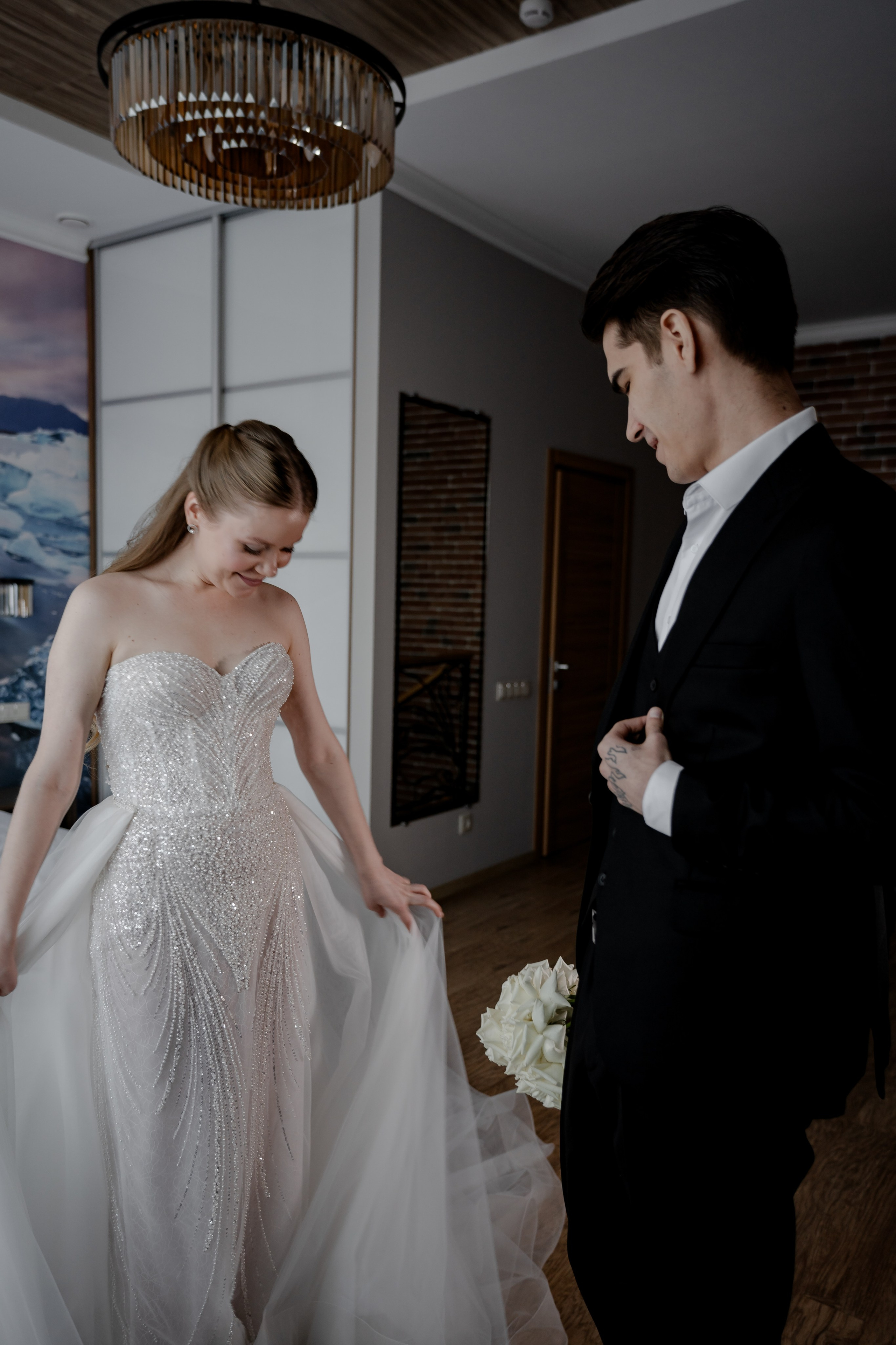 СВАДЕБНАЯ СЬЕМКА СБОРОВ В ОТЕЛЕ И ВЫЕЗД НА ЦЕРЕМОНИЮ (СНЯТО В СИБИРЕ В НИЖНЕВАРТОВСКЕ)М. Профессиональный фотограф, Санкт-Петербург — Виктория Богомолова