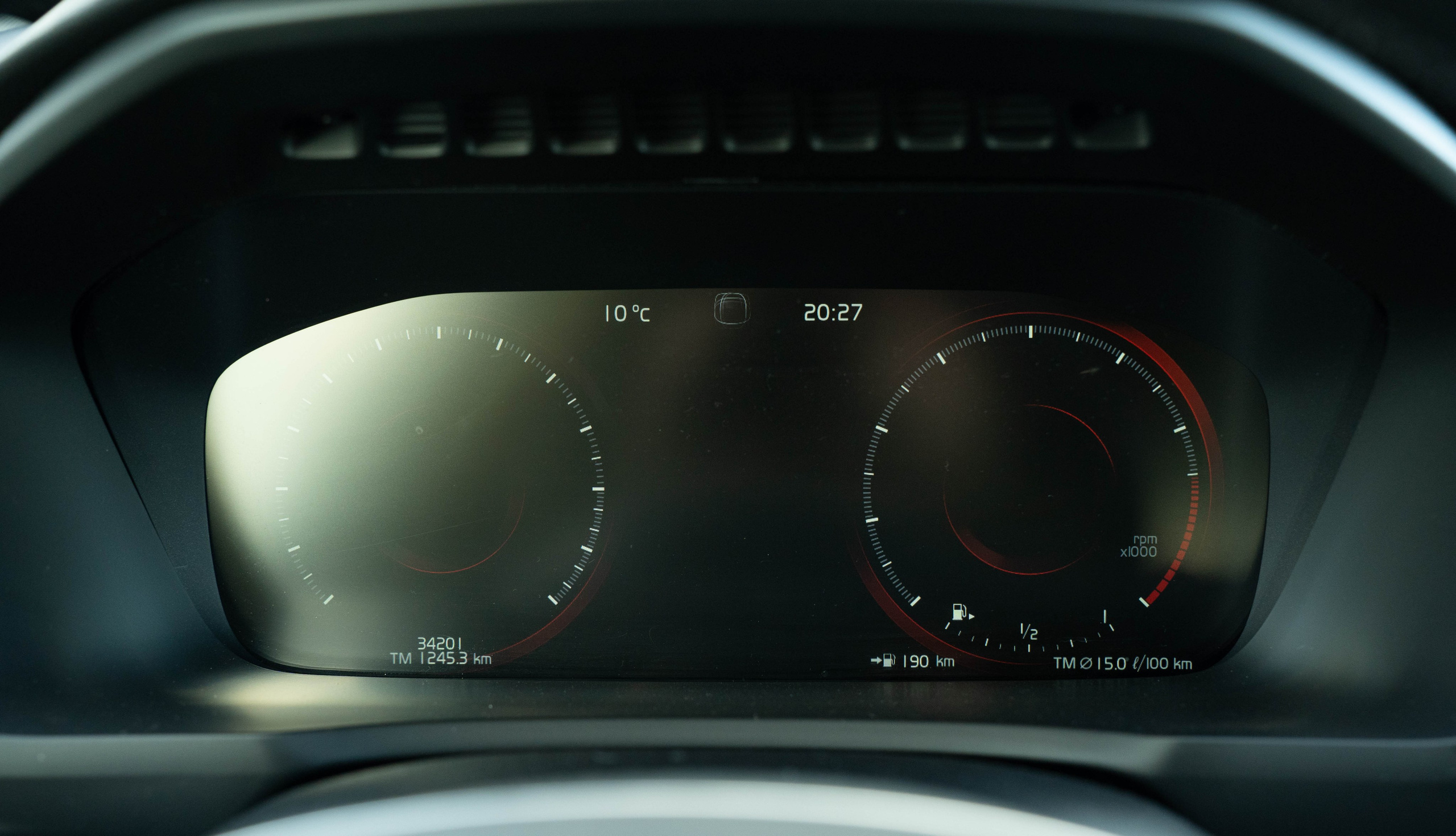 спидометр с бликами