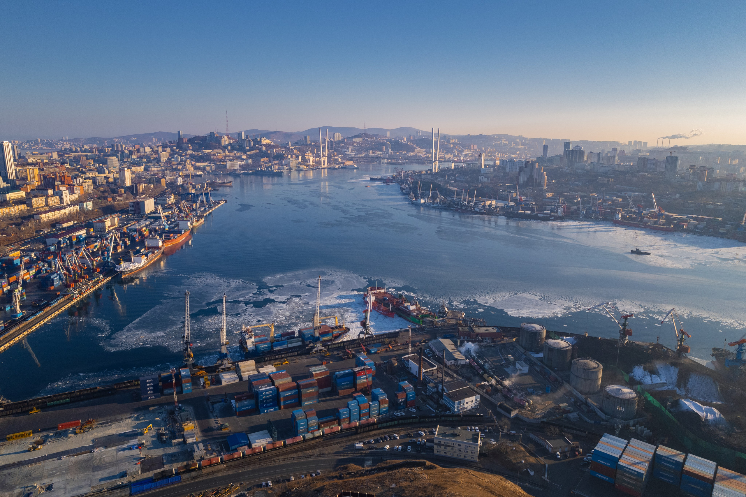 Владивосток. Wedding and family photographer in Vladivostok Anton Blokhin