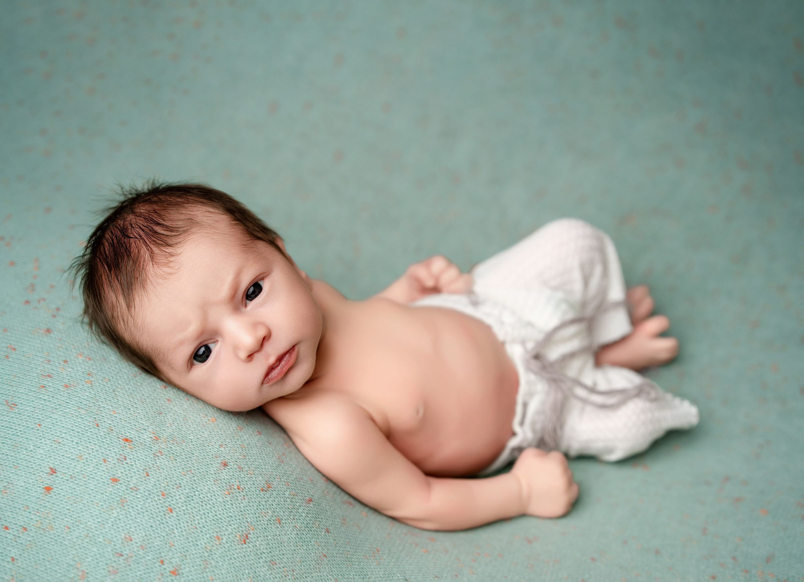 Фотограф новорожденных в Нижнем Новгороде - профессиональная фотосессия для новорожденных, уютные и милые снимки малышей, создание уникальных образов и воспоминаний для родителей. Специалист по детской фотографии предлагает услуги по съемке новорожденных в комфортной обстановке, обеспечивая безопасность и тепло для вашего малыша.