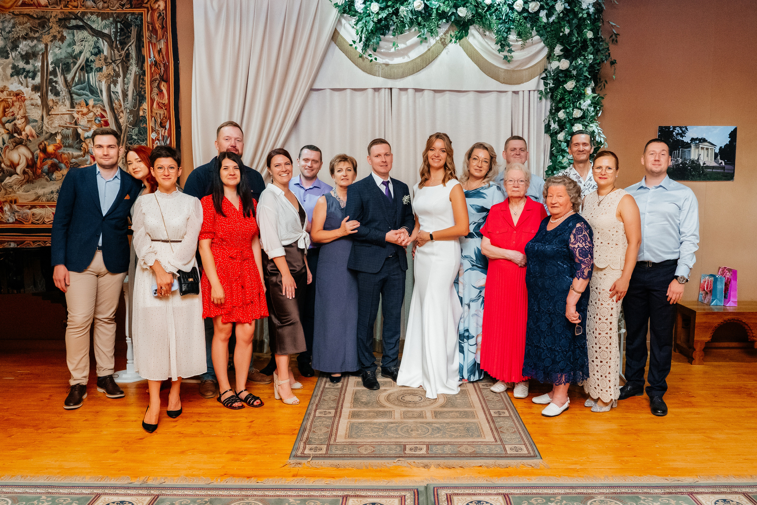 Свадебная фотосессия на крыше Москва-сити. Свадебный и репортажный фотограф-видеограф Москва и Московская область