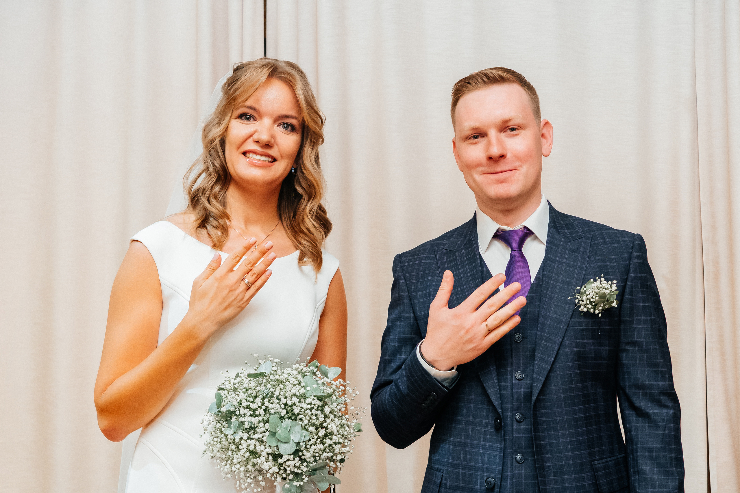 Свадебная фотосессия на крыше Москва-сити. Свадебный и репортажный фотограф-видеограф Москва и Московская область