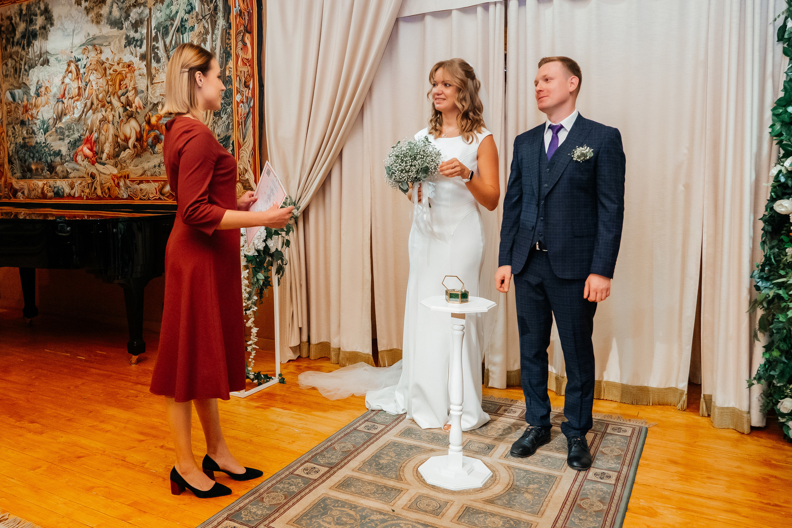 Свадебная фотосессия на крыше Москва-сити. Свадебный и репортажный фотограф-видеограф Москва и Московская область