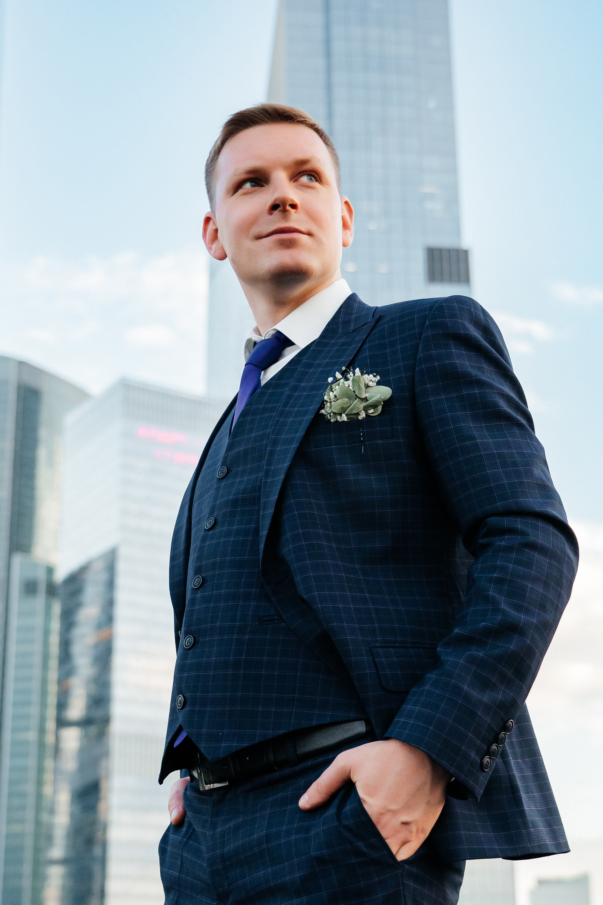 Свадебная фотосессия на крыше Москва-сити. Свадебный и репортажный фотограф-видеограф Москва и Московская область