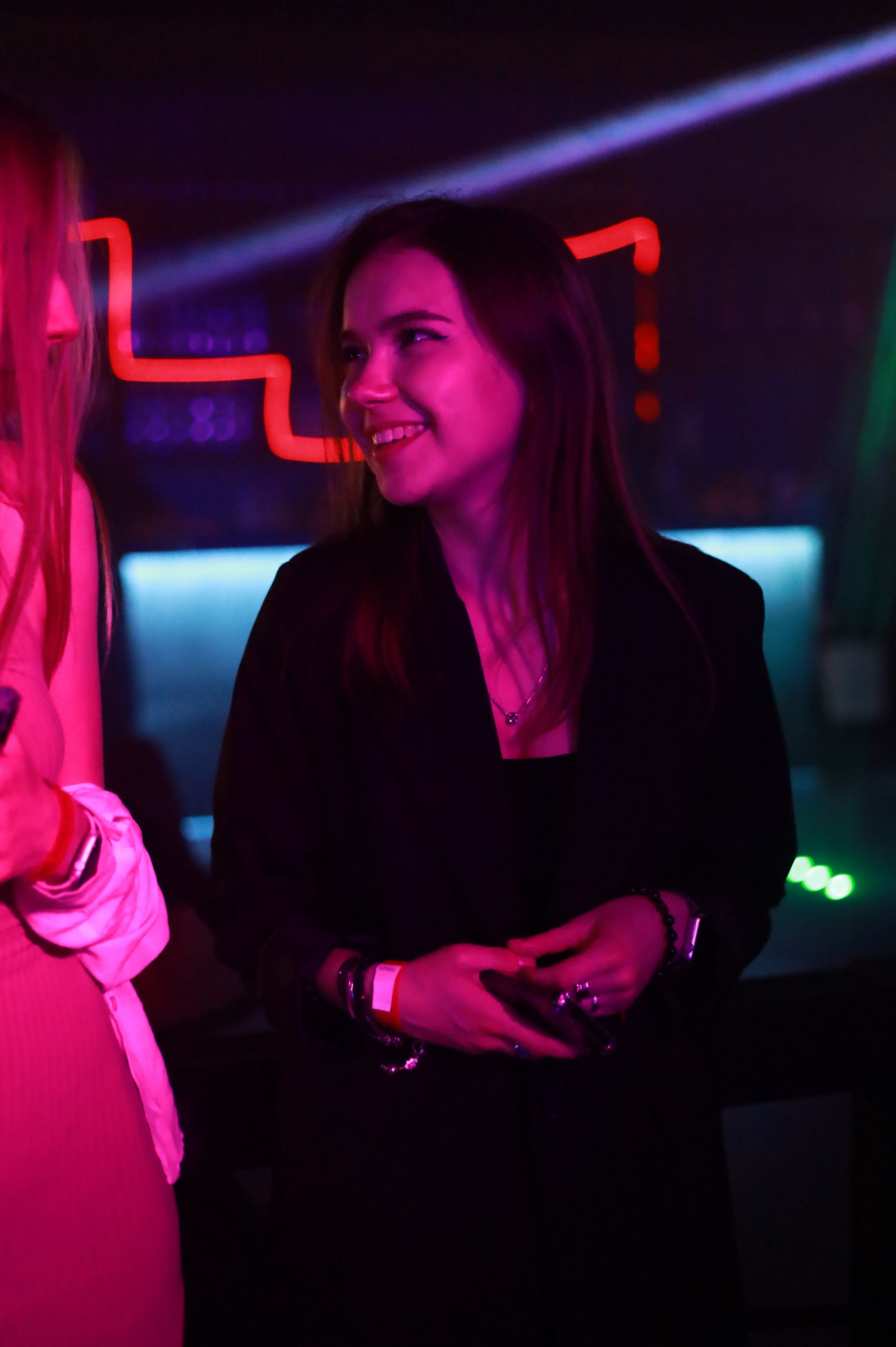 Клуб Резиденция лучшее. Контакты