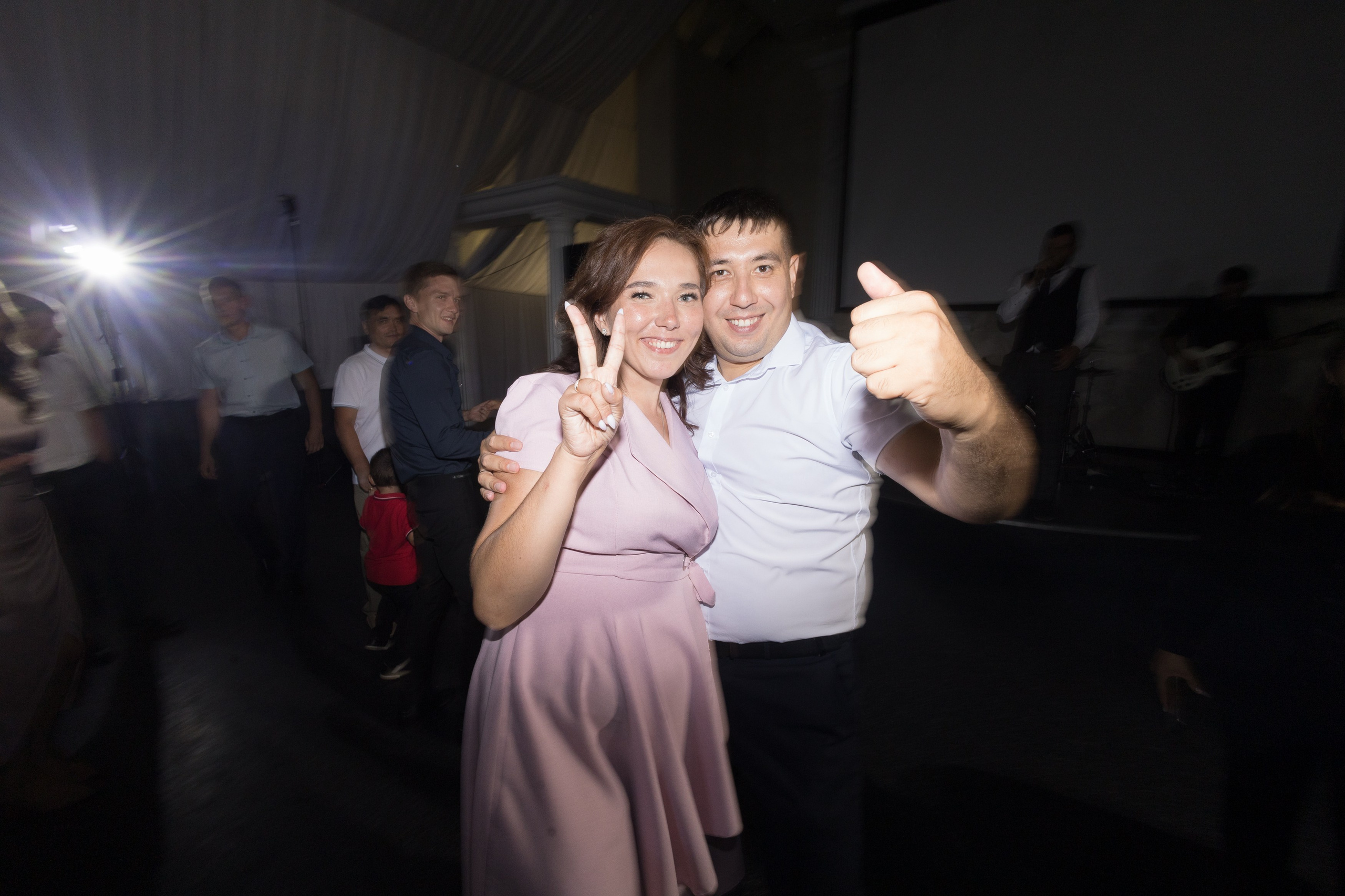 Свадебный фотограф Уфа — Руслан ГабдлисламовЖивые эмоции, красивые кадры, воспоминания на всю жизнь.Работаю по всей Республике Башкортоста. Свадебный фотограф Уфа Руслан Габдлисламов