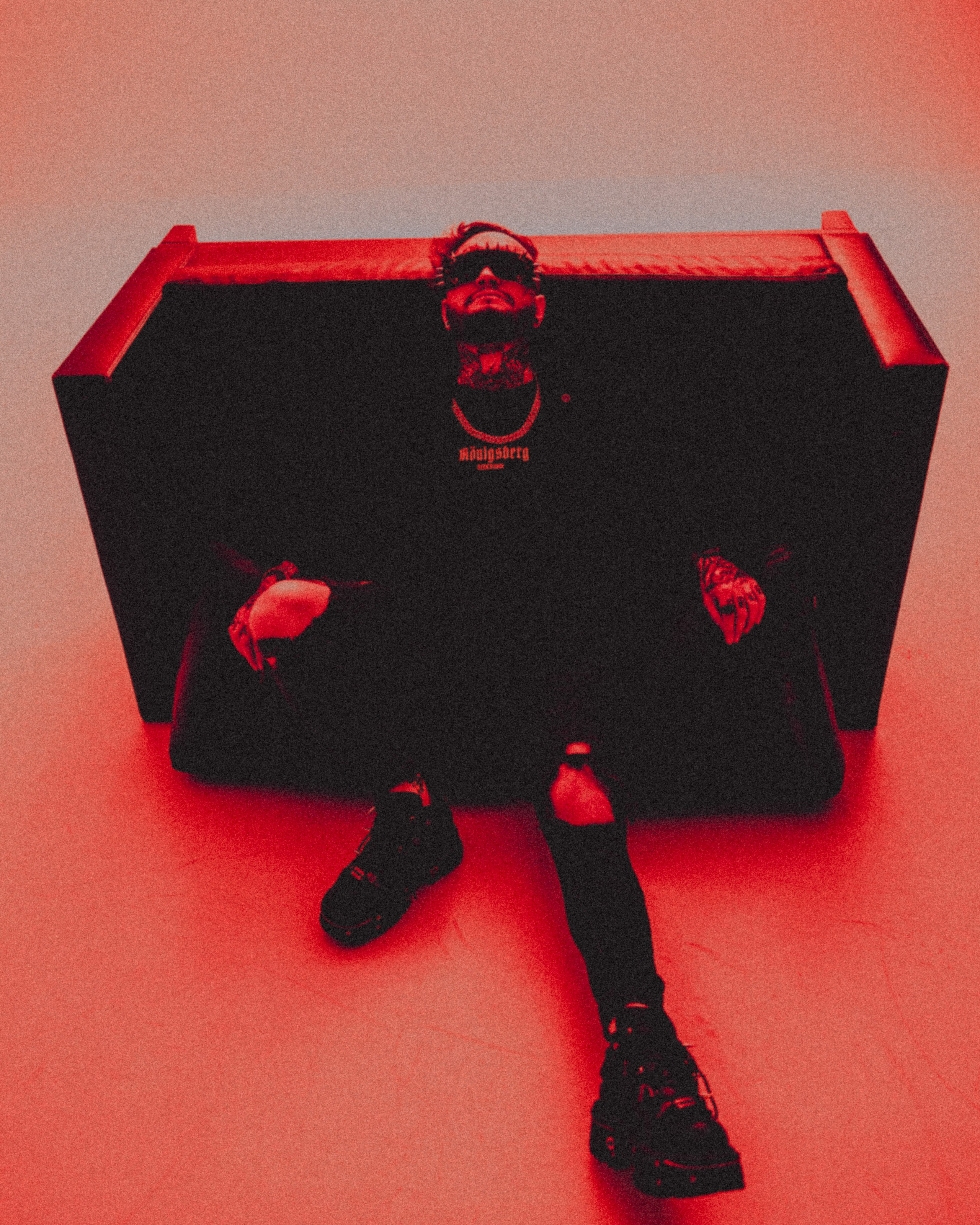 Алекс съемка для обложки сингла. Главная