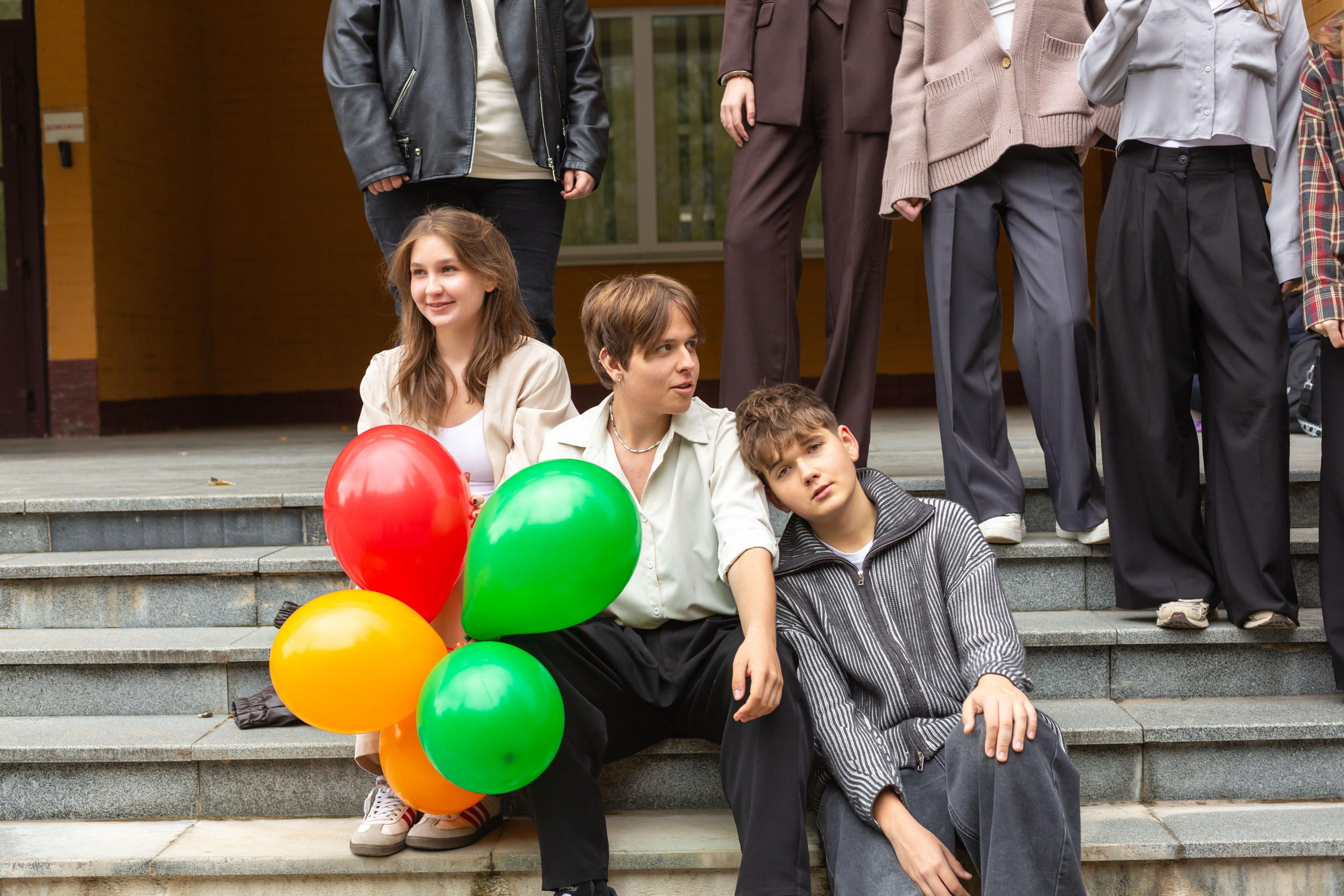 Съемка у школы. Семейный и детский фотограф Анна Петракова