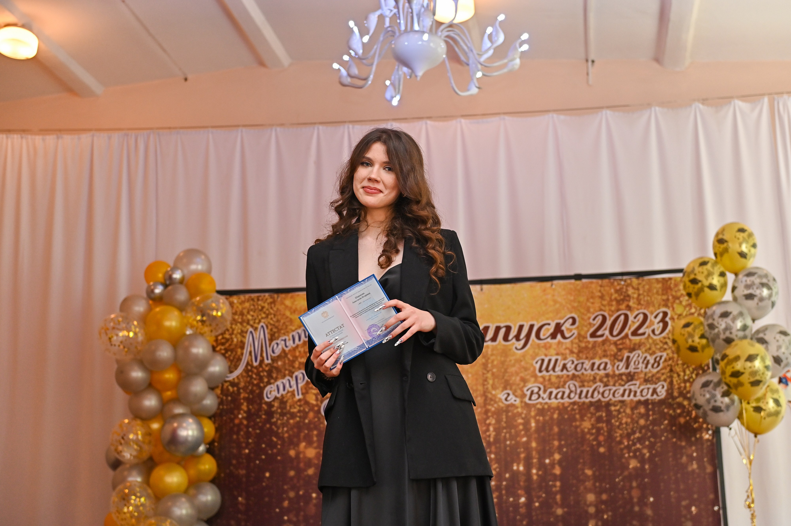 Выпускной школа 48. Семейный и свадебный фотограф во Владивостоке