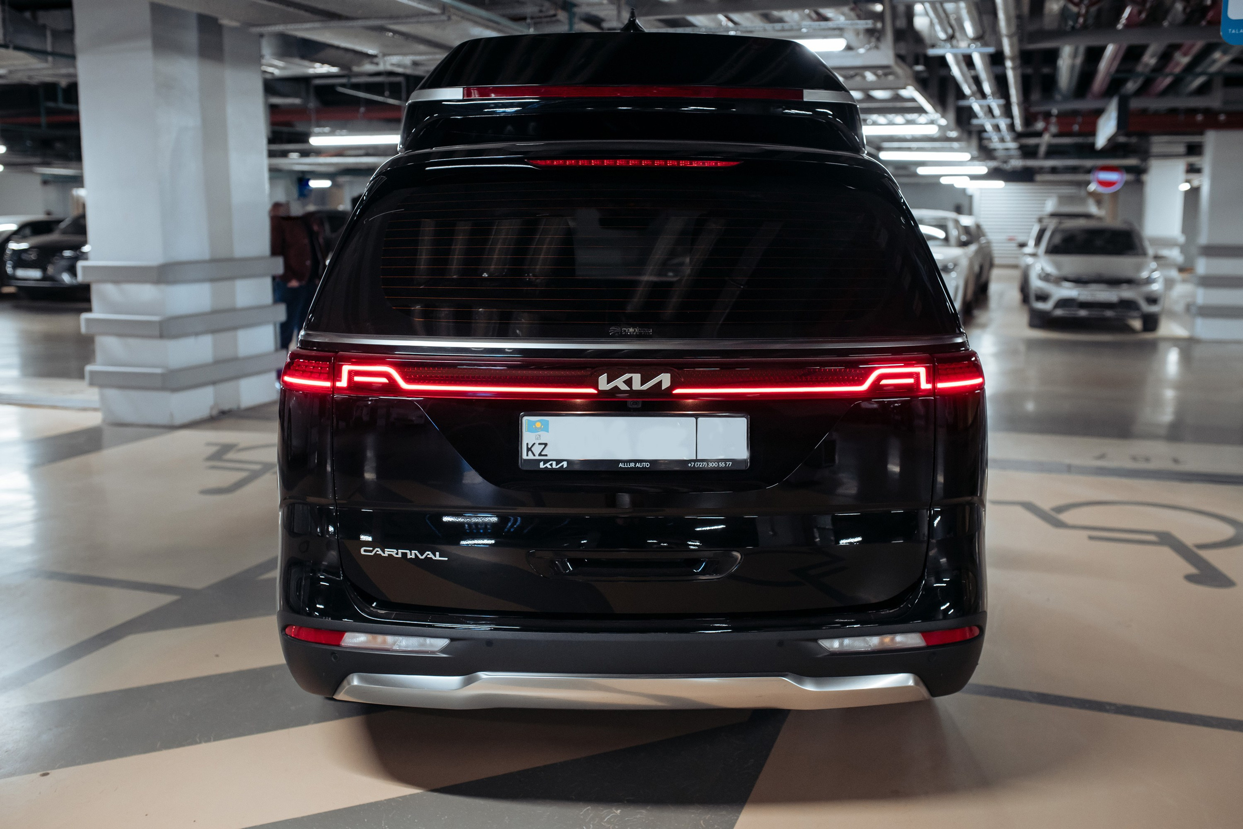 Kia Carnival. Фотограф в Астане