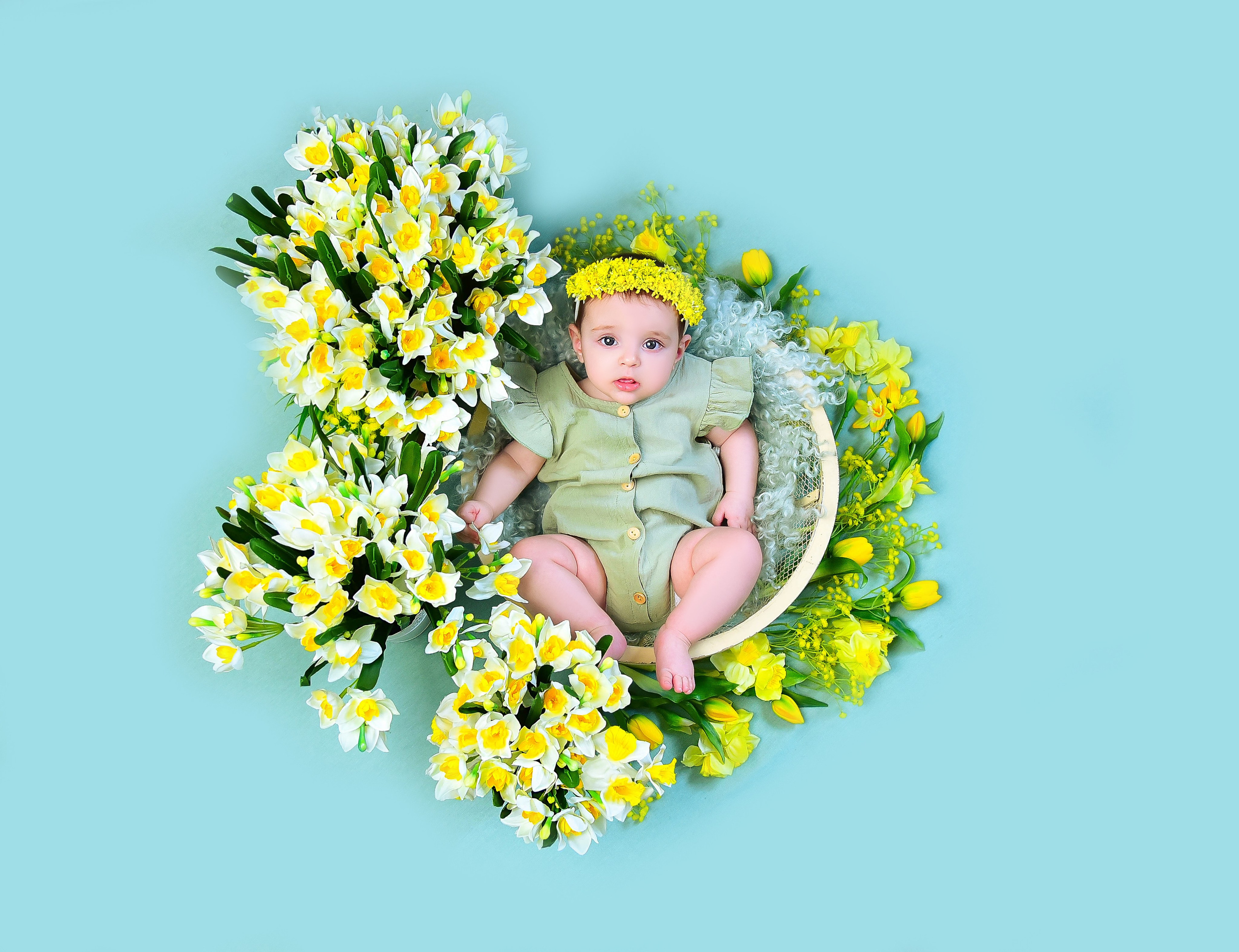 Малышки Антураж