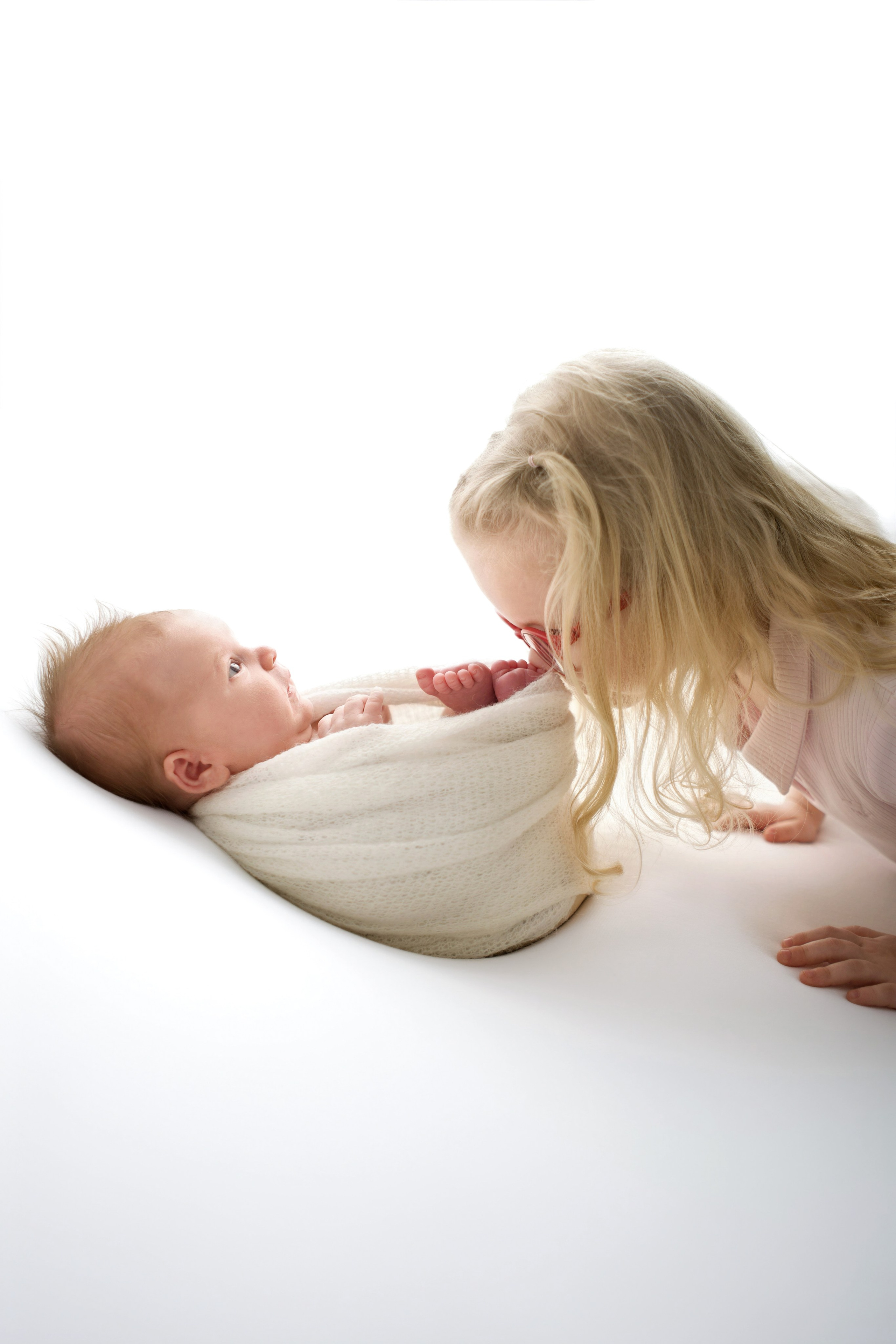 Фотосессия новорожденного. Профессиональный фотограф новорожденных Тверь