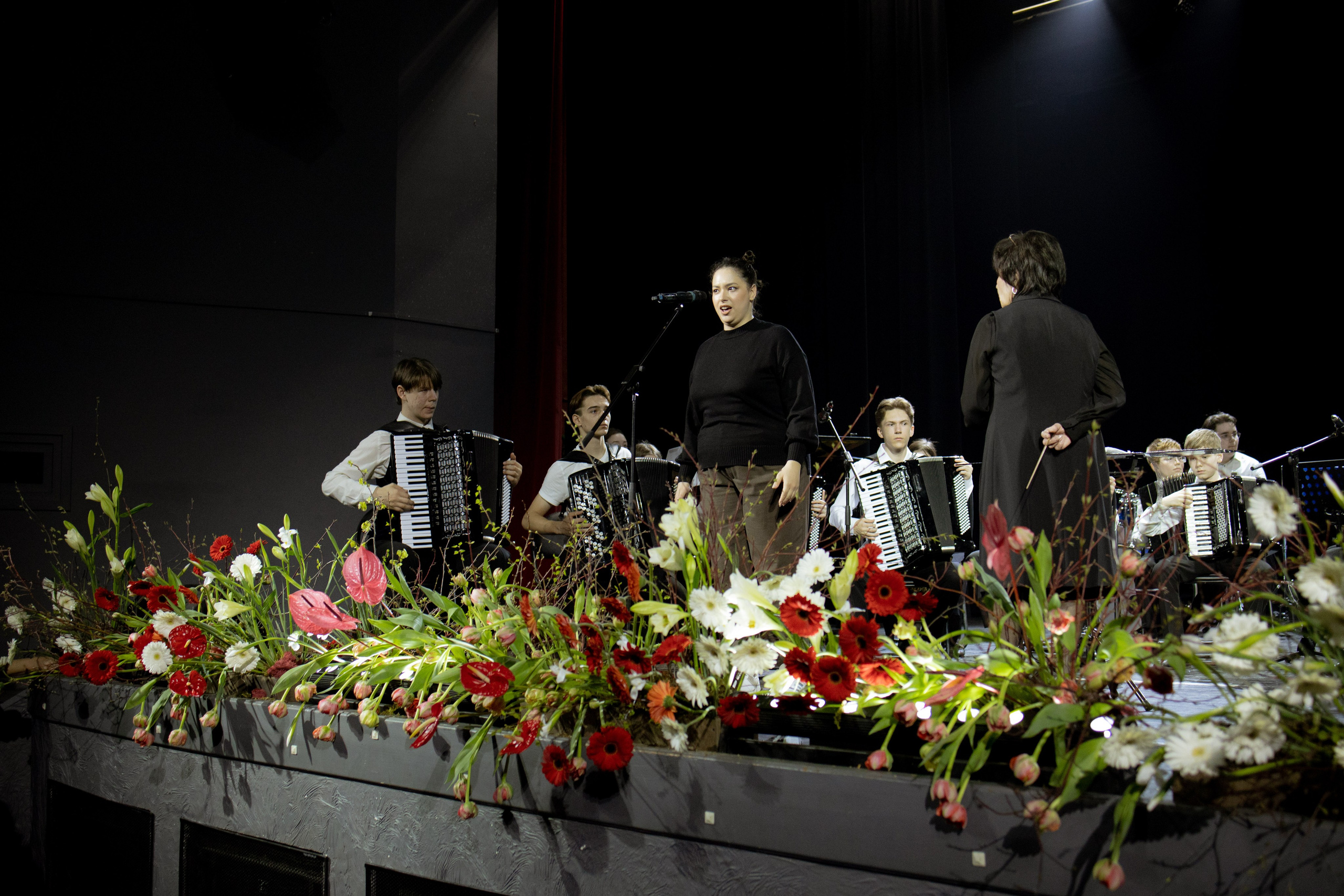 Оформление Отчетного концерта Музыкальной школы Глазунова. Оформление свадеб, декор свадеб Вера Маркова, Москва