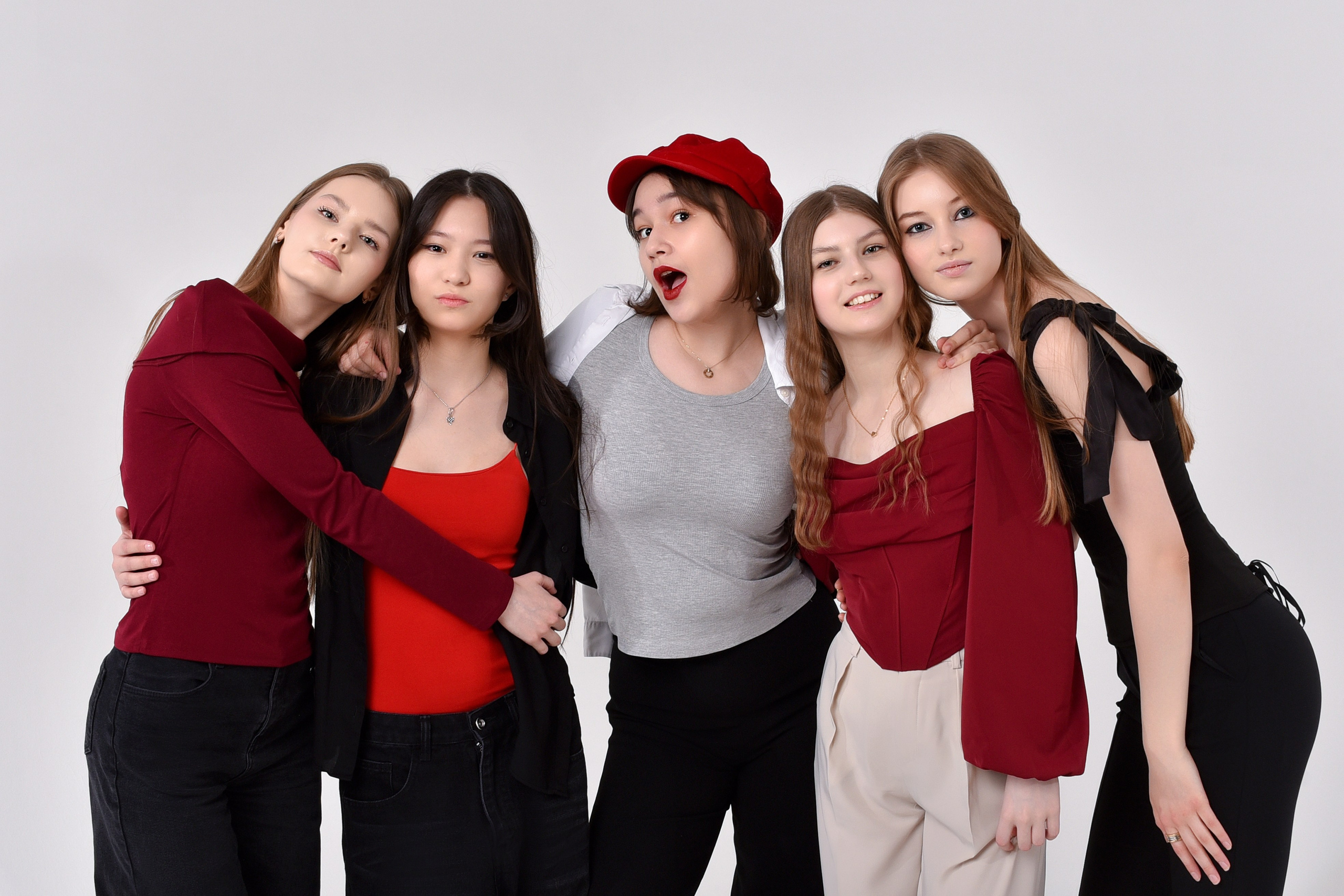 СТАРШЕКЛАССНИКИ. Школьный фотограф ЛАРИСА МАТВЕЕНКО