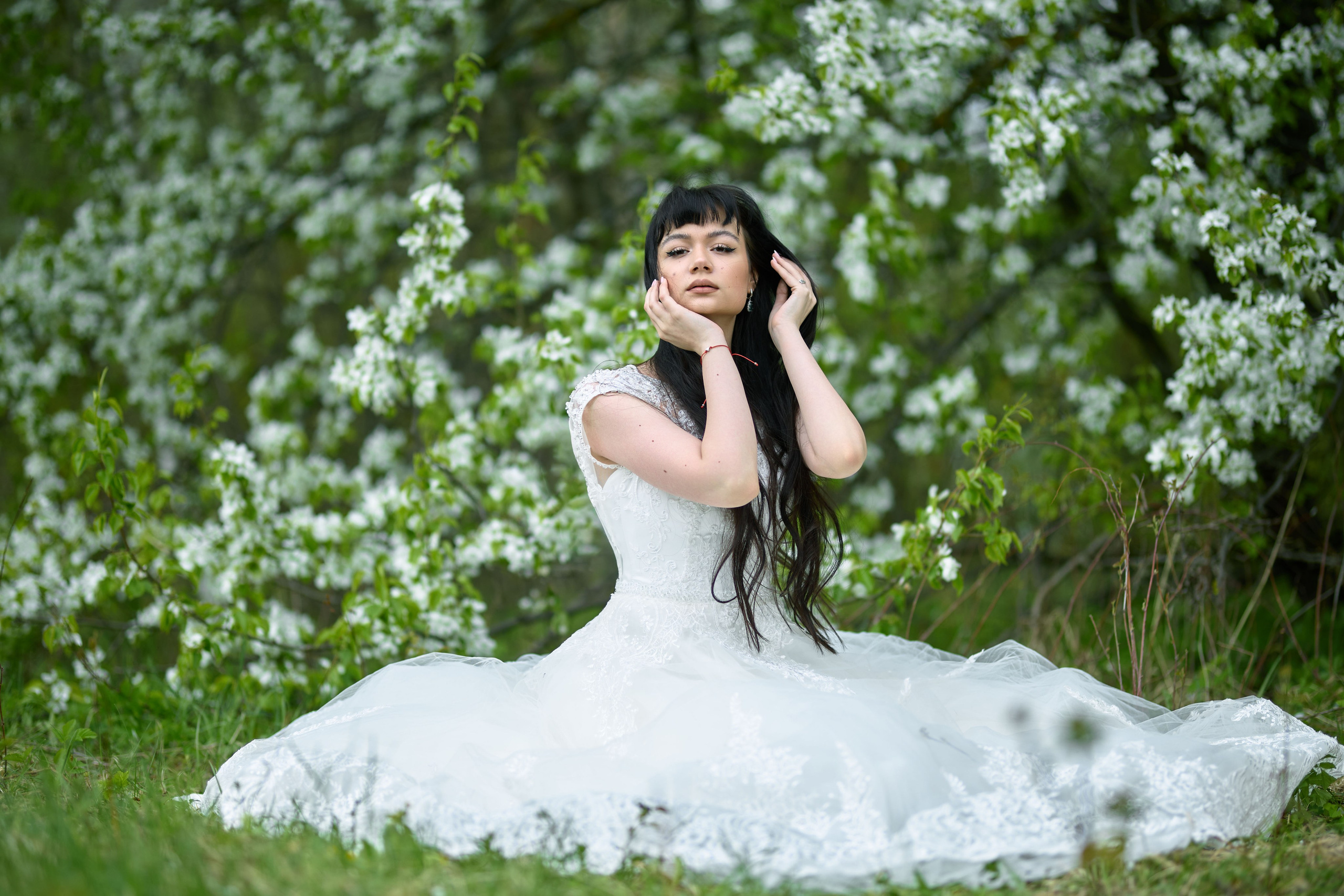 фотосессия девушка в цветущем саде чебоксары