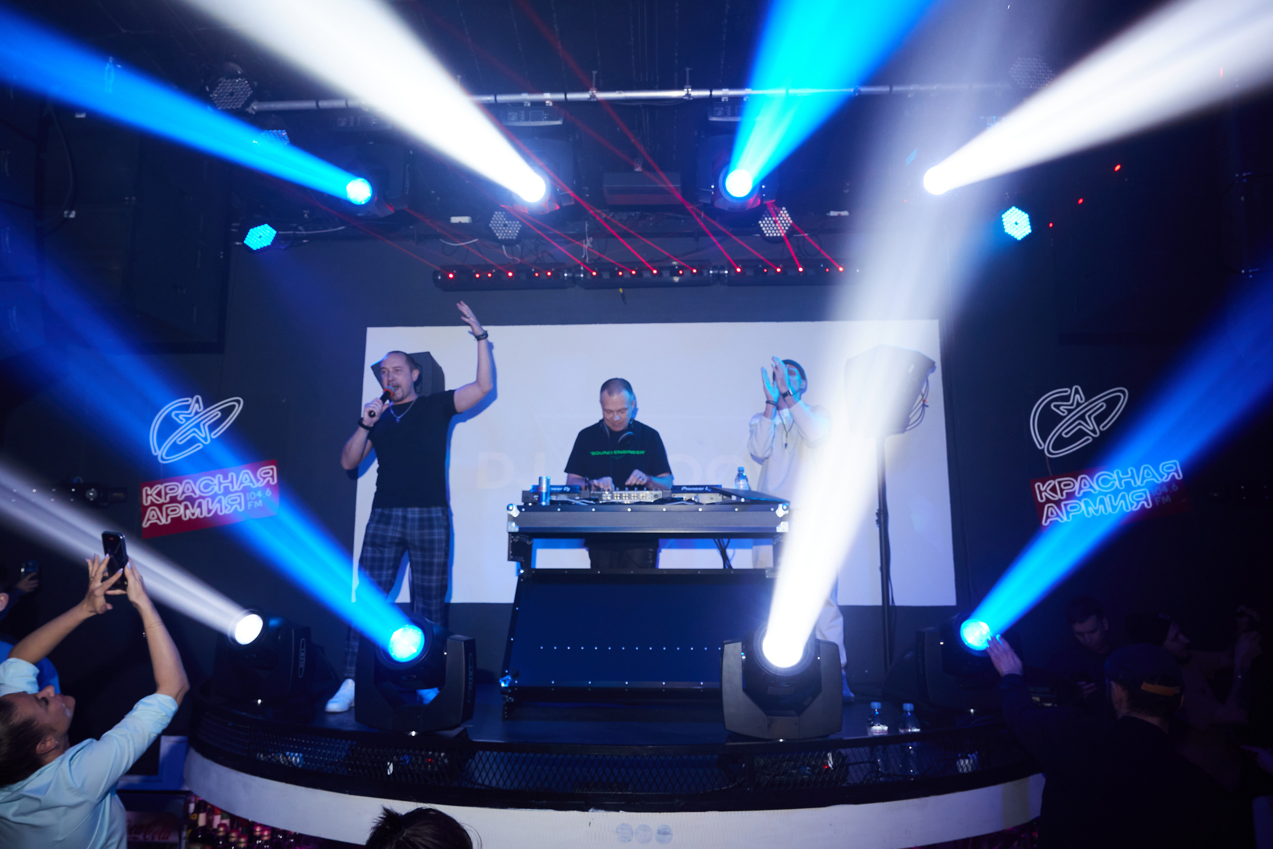 Выступление DJ GROOVE в Тюмени. Bullwarbar. Фотограф Денис Лесковский (Тюмень)