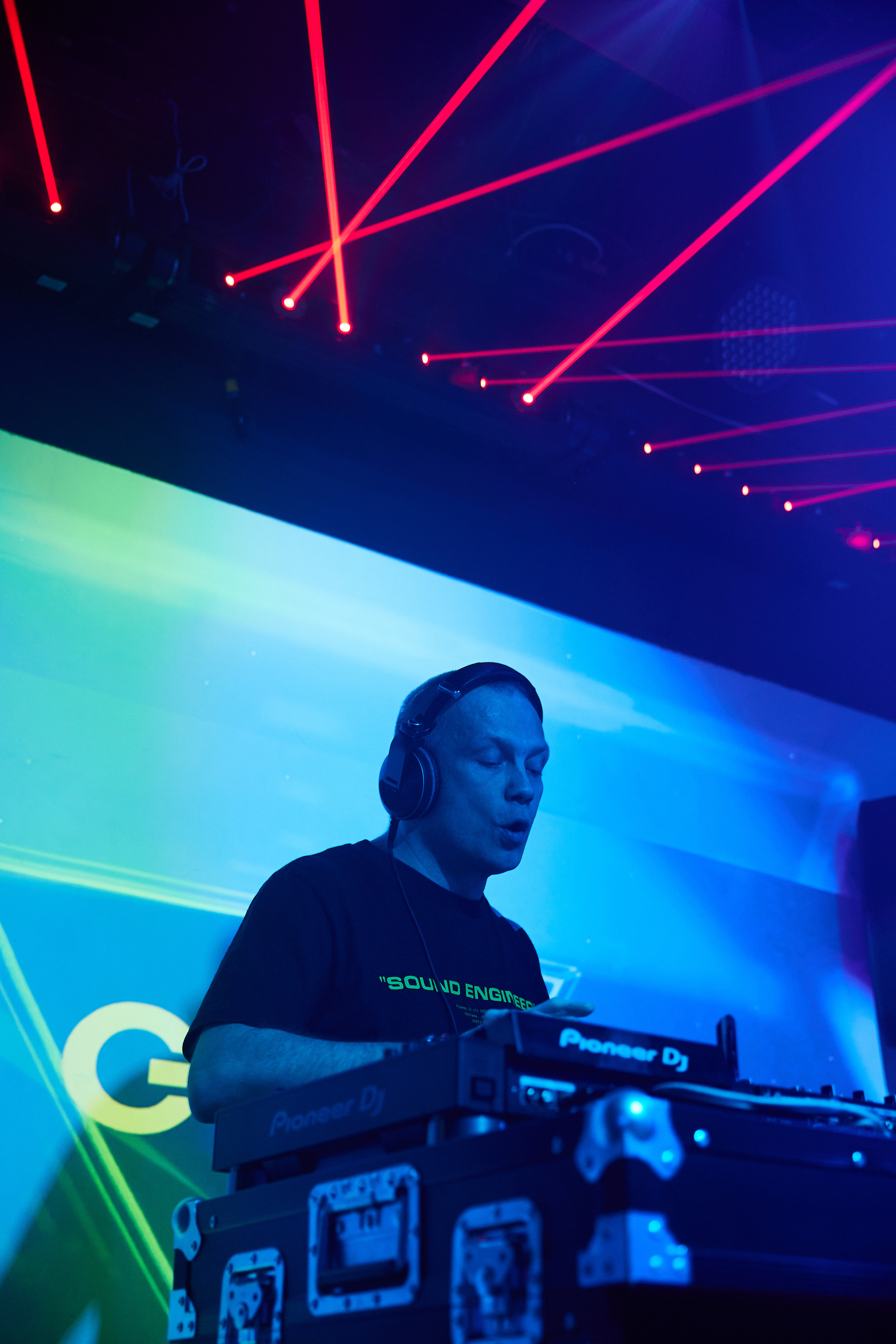 Выступление DJ GROOVE в Тюмени. Bullwarbar. Фотограф Денис Лесковский (Тюмень)