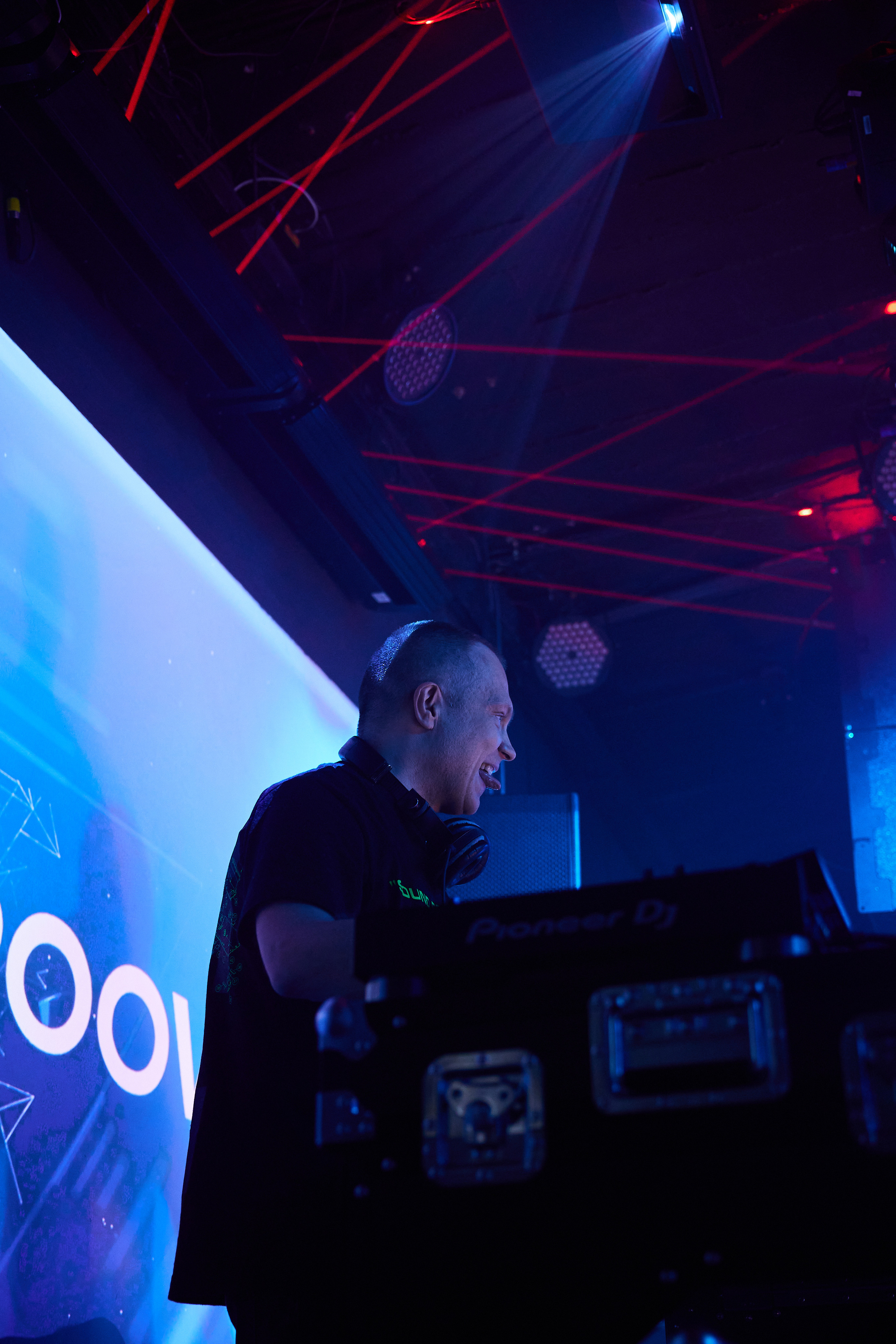 Выступление DJ GROOVE в Тюмени. Bullwarbar. Фотограф Денис Лесковский (Тюмень)