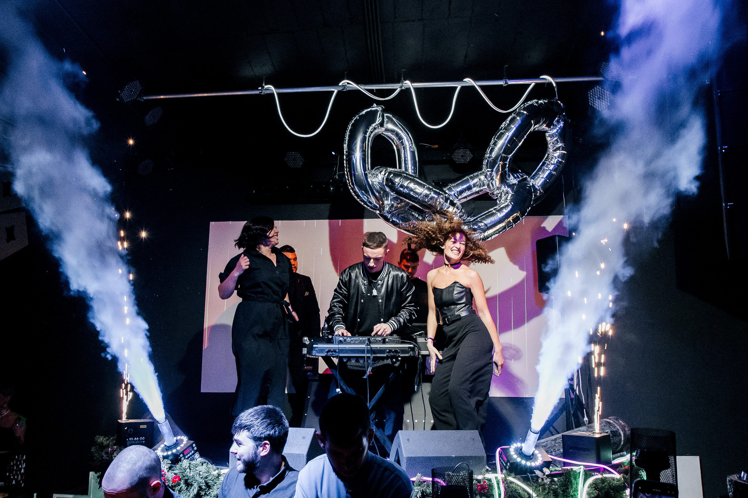 Новогодний корпоратив блогеров Тюмени БЛОГЕРАТИВ. Фотограф Денис Лесковский (Тюмень)