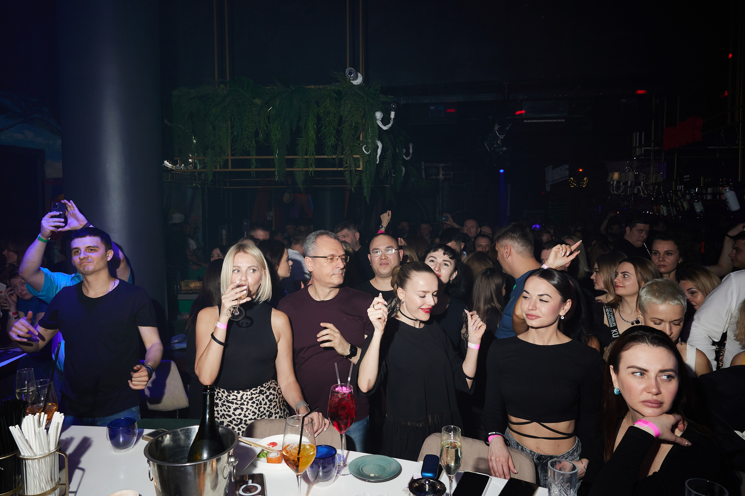 Выступление DJ GROOVE в Тюмени. Bullwarbar. Фотограф Денис Лесковский (Тюмень)