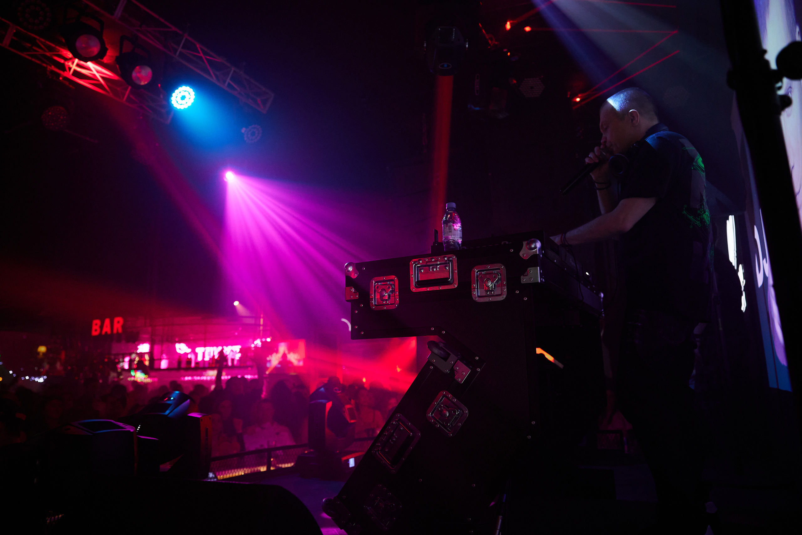 Выступление DJ GROOVE в Тюмени. Bullwarbar. Фотограф Денис Лесковский (Тюмень)