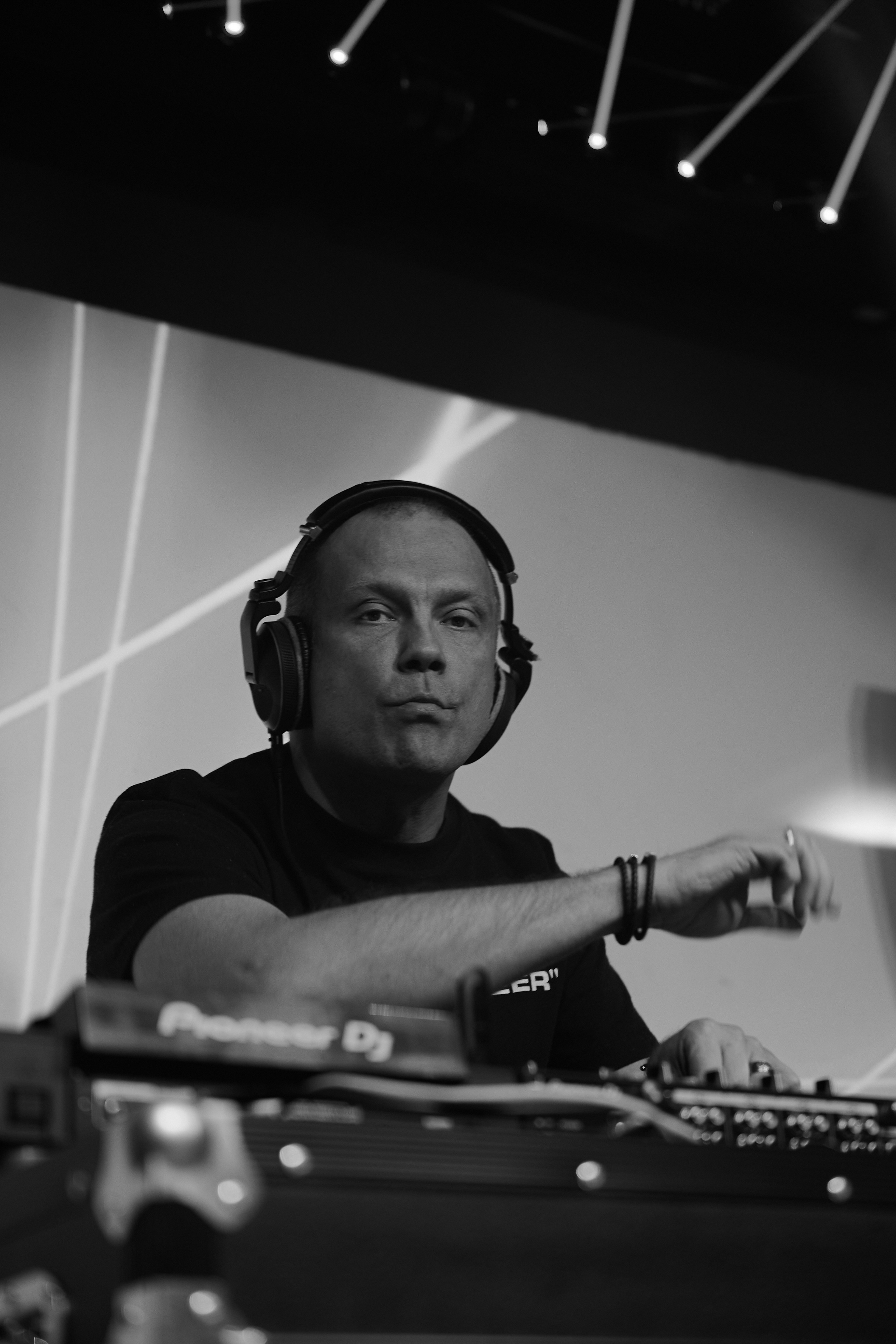 Выступление DJ GROOVE в Тюмени. Bullwarbar. Фотограф Денис Лесковский (Тюмень)