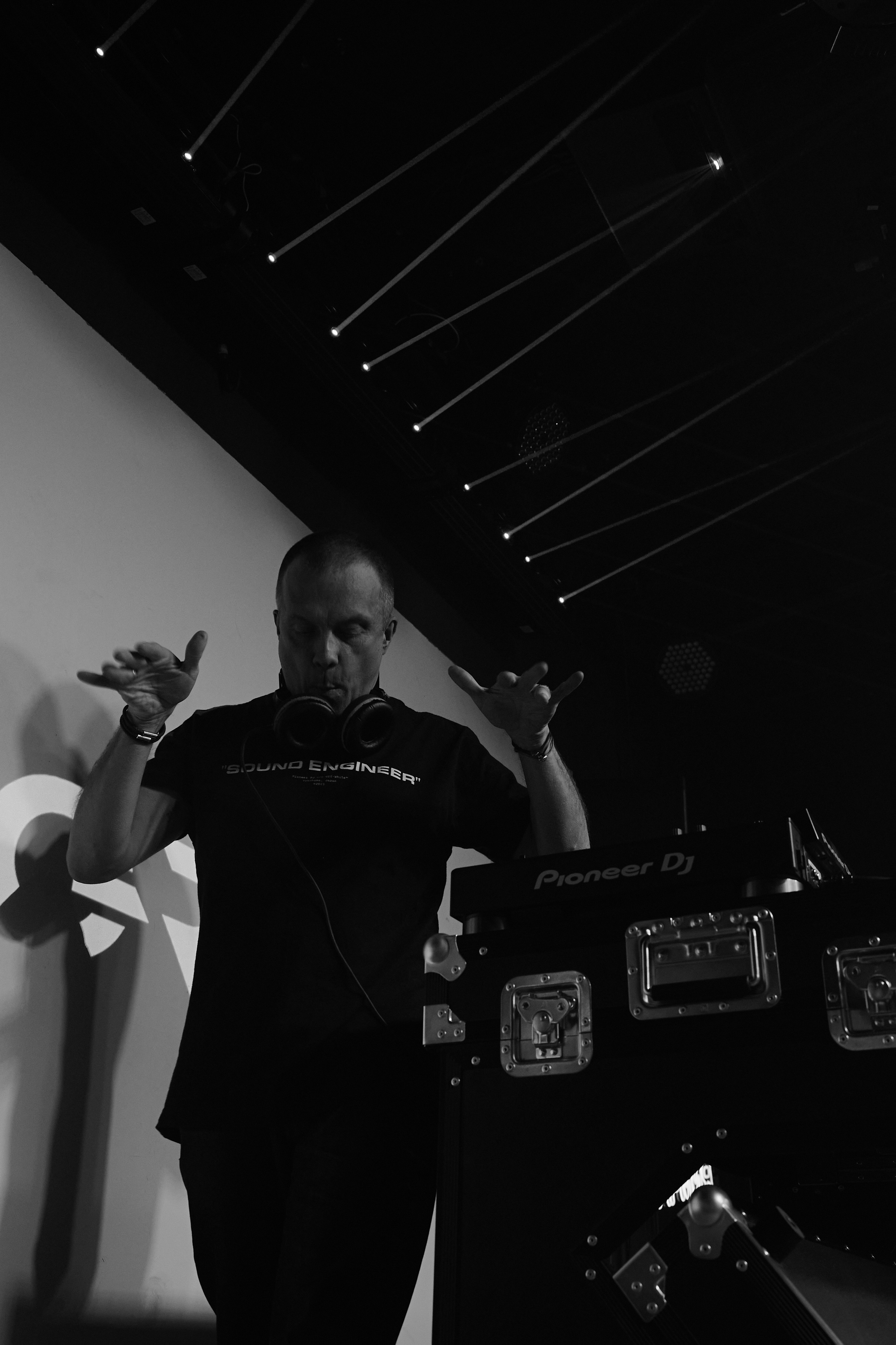 Выступление DJ GROOVE в Тюмени. Bullwarbar. Фотограф Денис Лесковский (Тюмень)