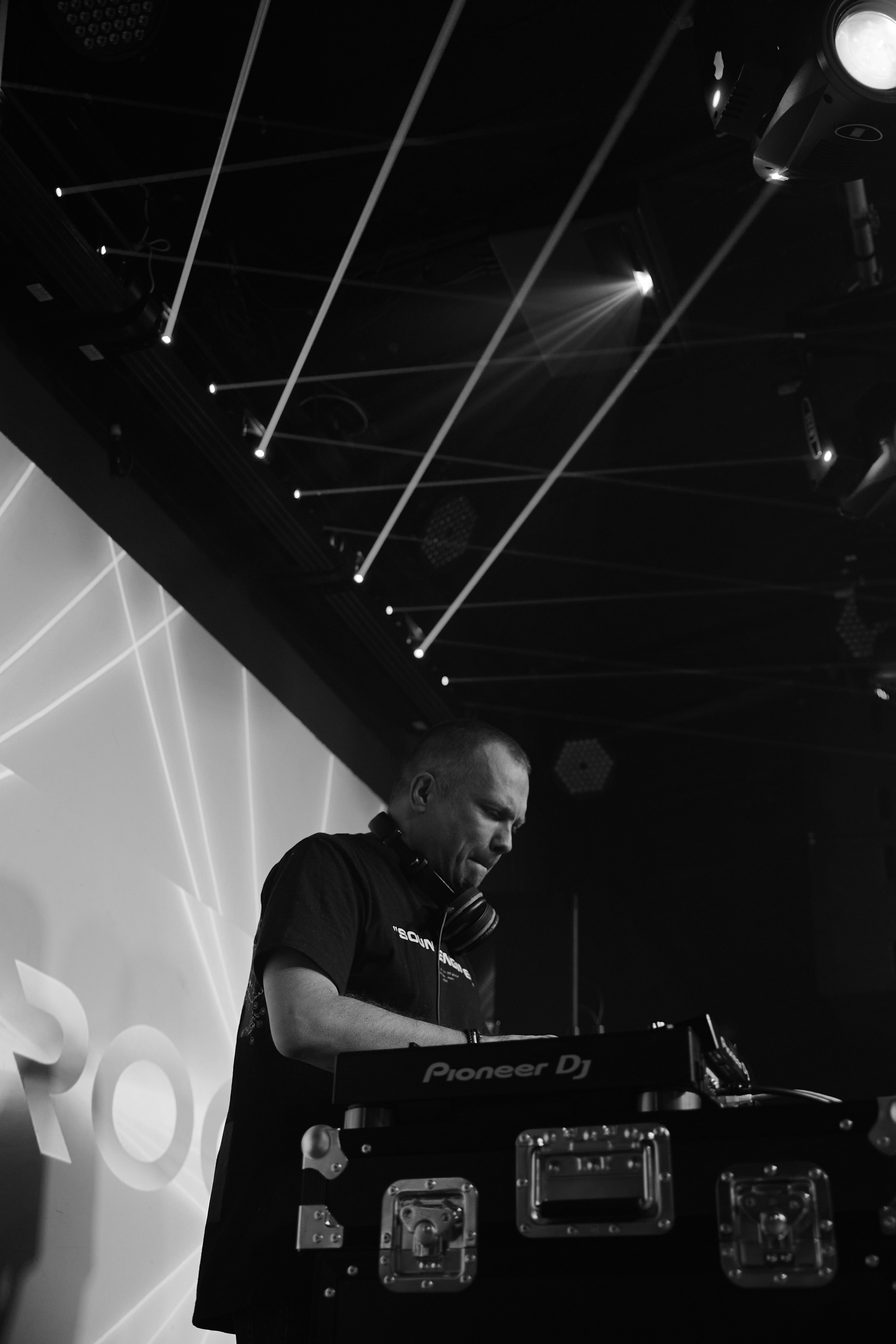 Выступление DJ GROOVE в Тюмени. Bullwarbar. Фотограф Денис Лесковский (Тюмень)