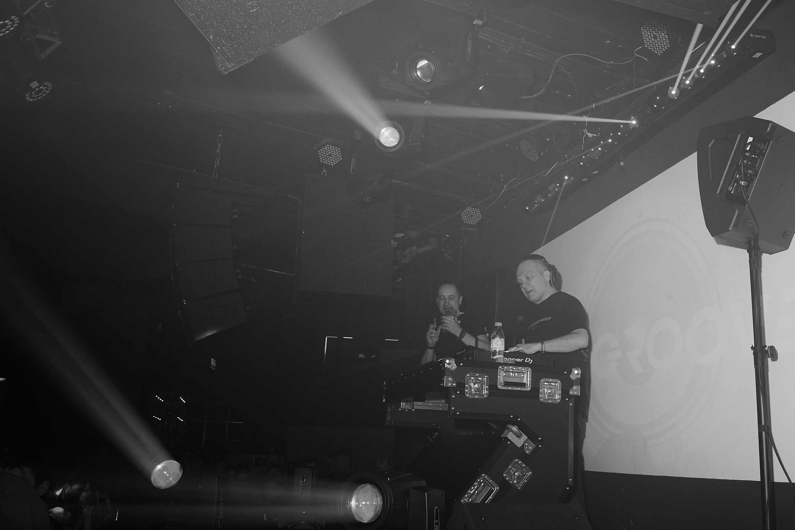 Выступление DJ GROOVE в Тюмени. Bullwarbar. Фотограф Денис Лесковский (Тюмень)