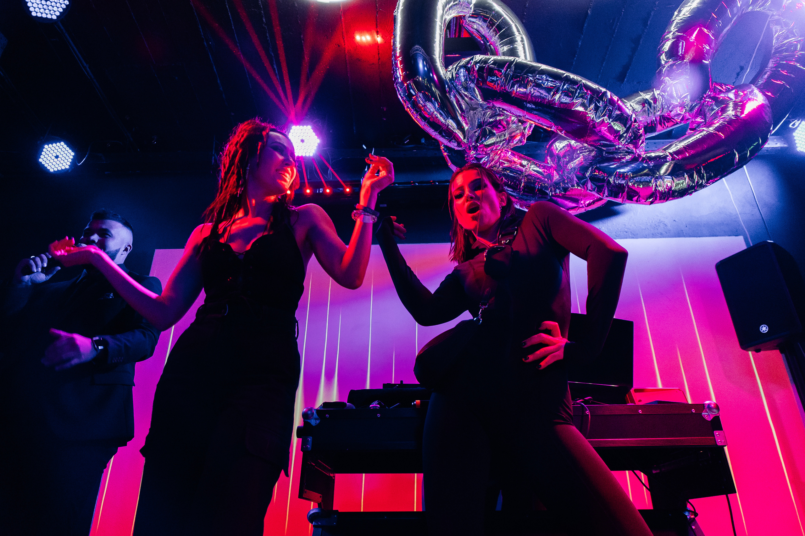 Новогодний корпоратив блогеров Тюмени БЛОГЕРАТИВ. Фотограф Денис Лесковский (Тюмень)