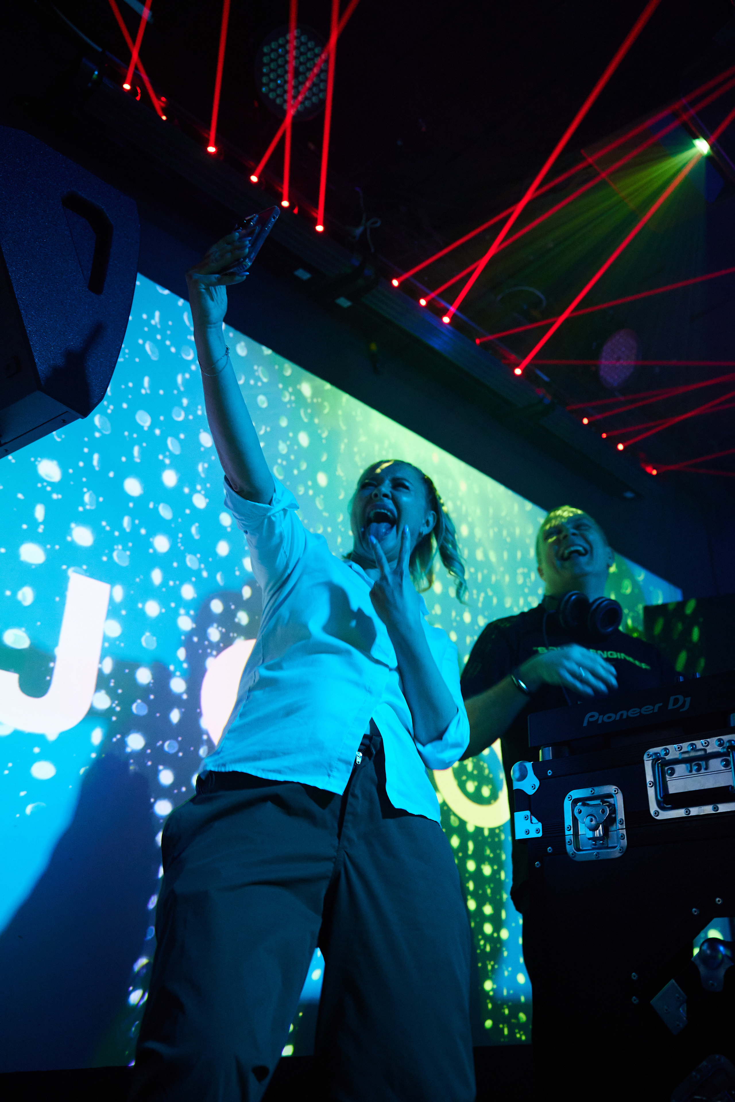 Выступление DJ GROOVE в Тюмени. Bullwarbar. Фотограф Денис Лесковский (Тюмень)