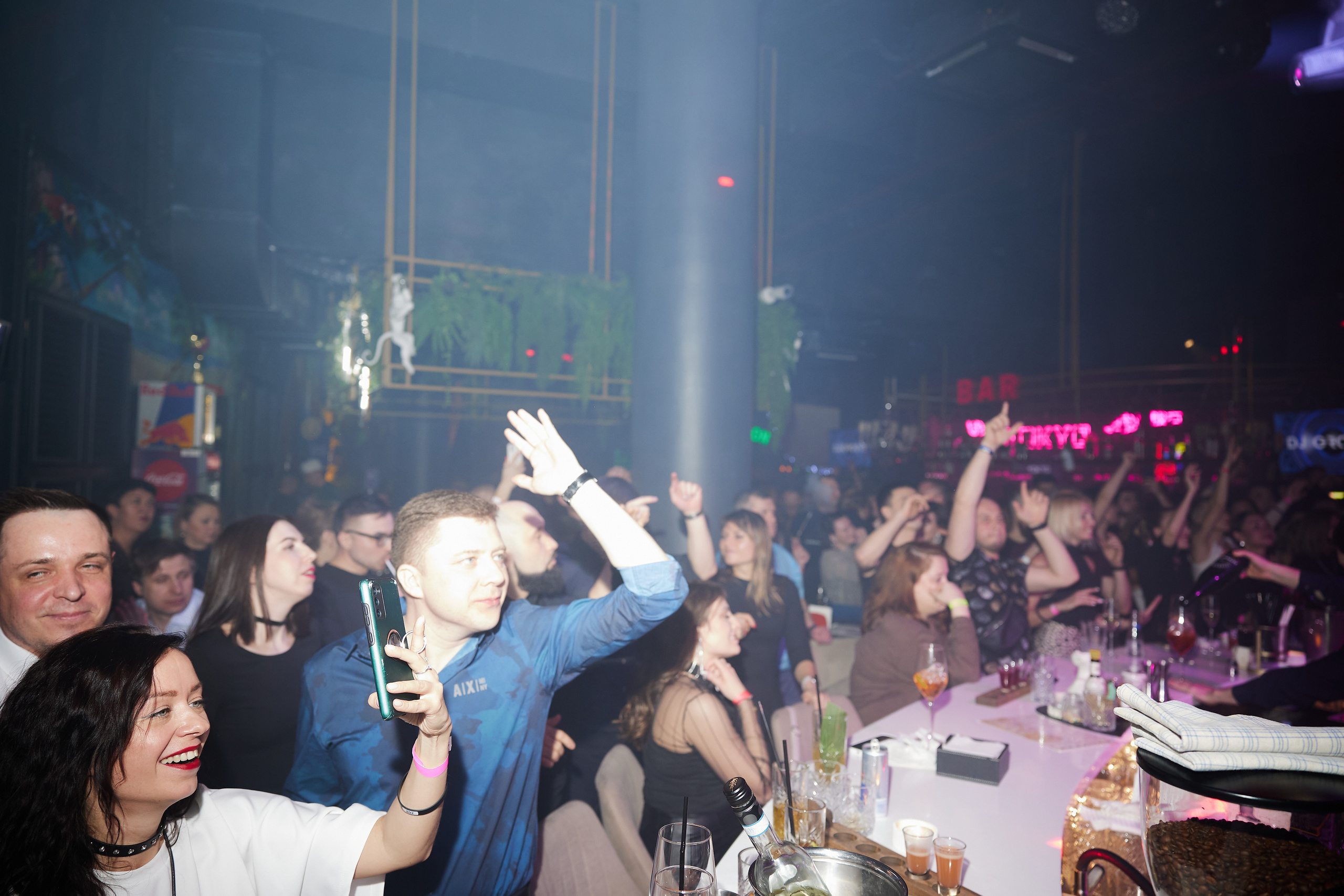 Выступление DJ GROOVE в Тюмени. Bullwarbar. Фотограф Денис Лесковский (Тюмень)