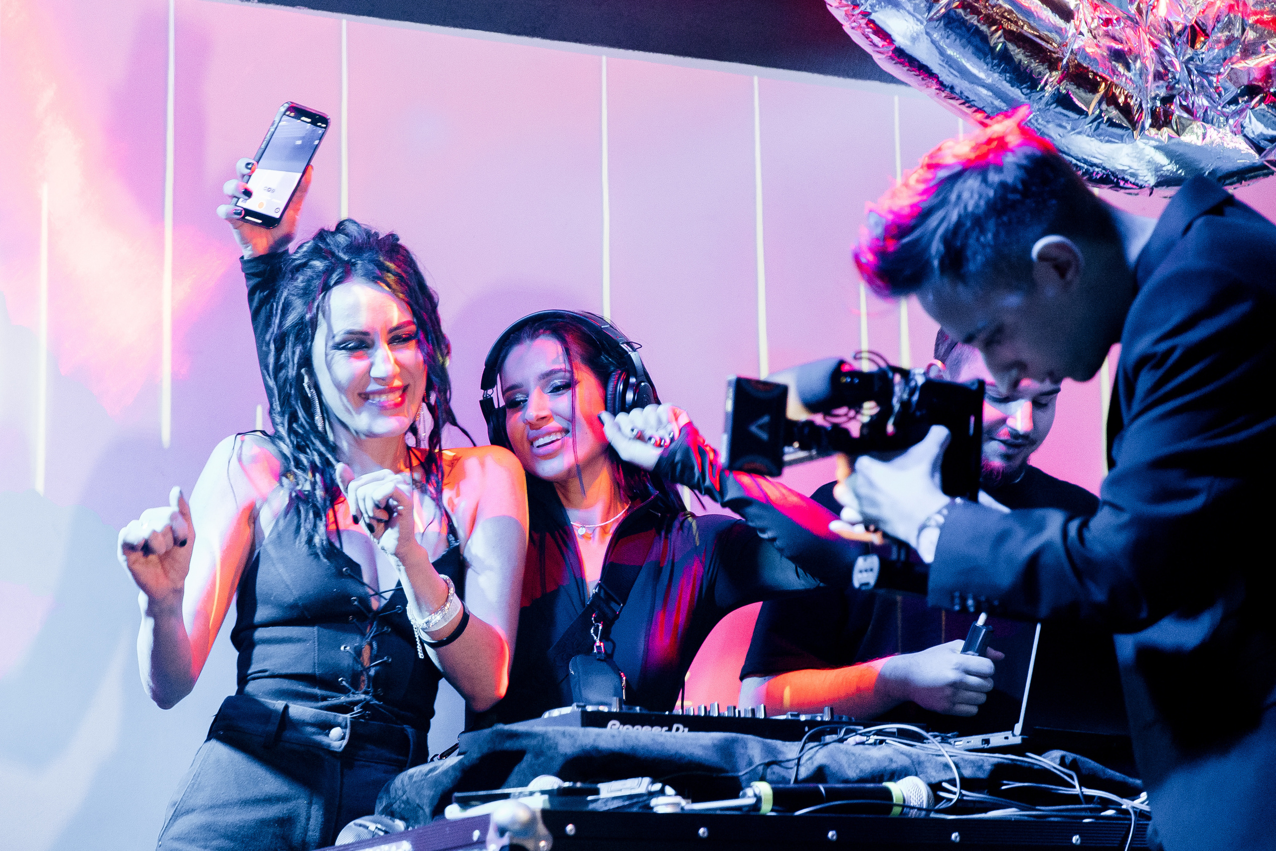 Новогодний корпоратив блогеров Тюмени БЛОГЕРАТИВ. Фотограф Денис Лесковский (Тюмень)