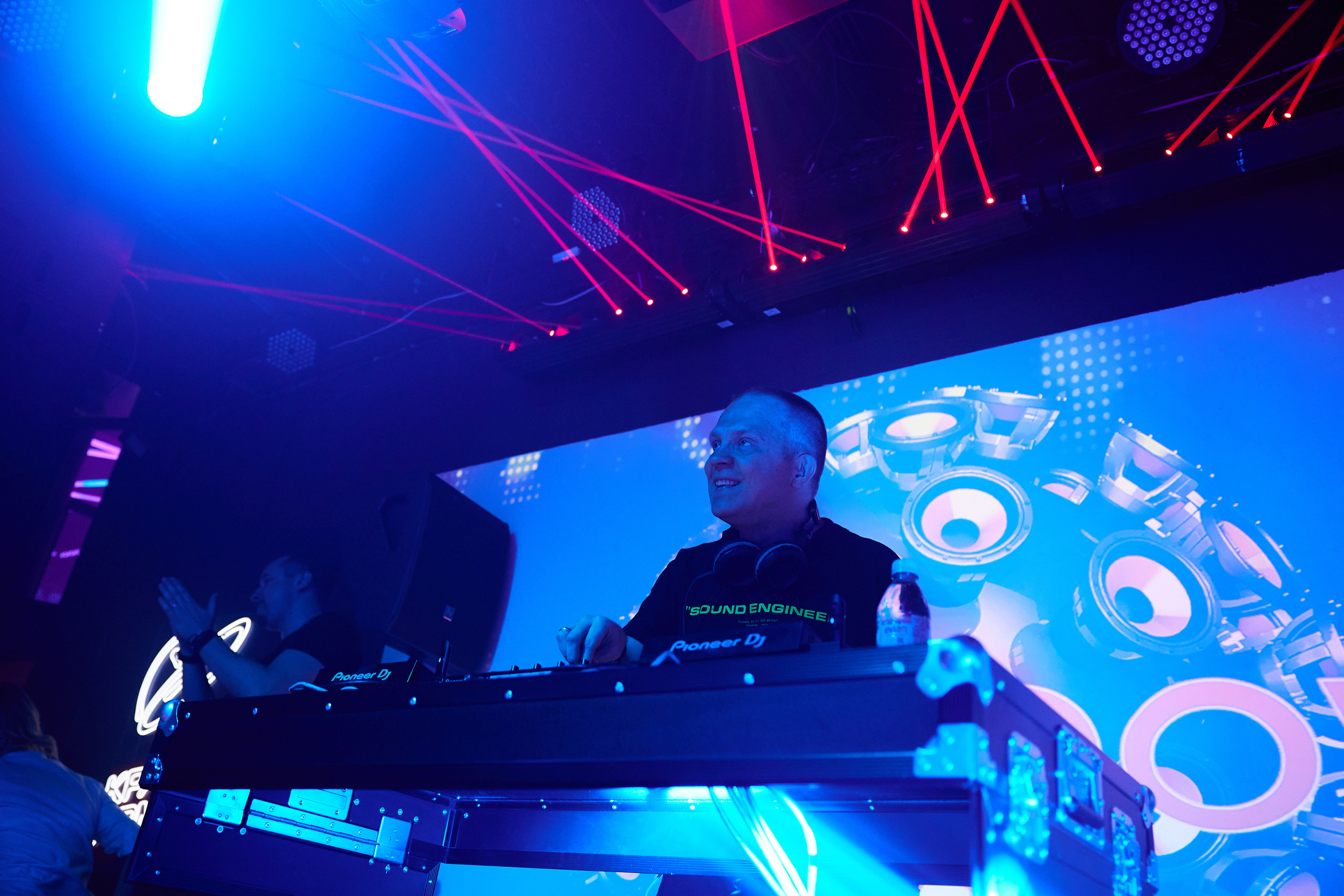 Выступление DJ GROOVE в Тюмени. Bullwarbar. Фотограф Денис Лесковский (Тюмень)