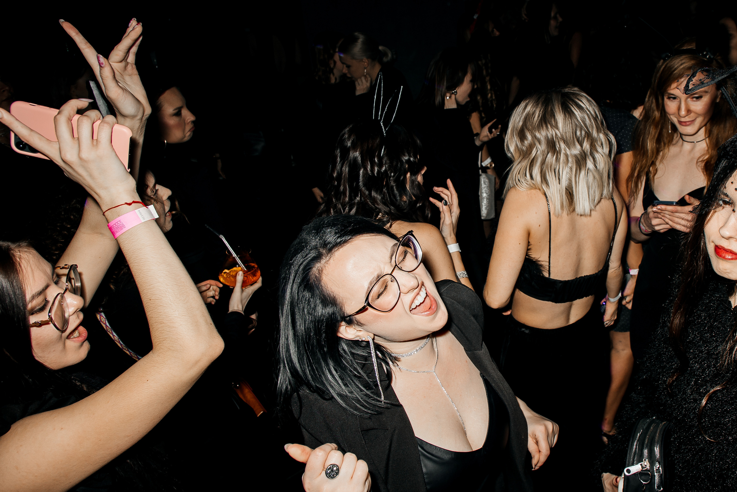 Новогодний корпоратив блогеров Тюмени БЛОГЕРАТИВ. Фотограф Денис Лесковский (Тюмень)